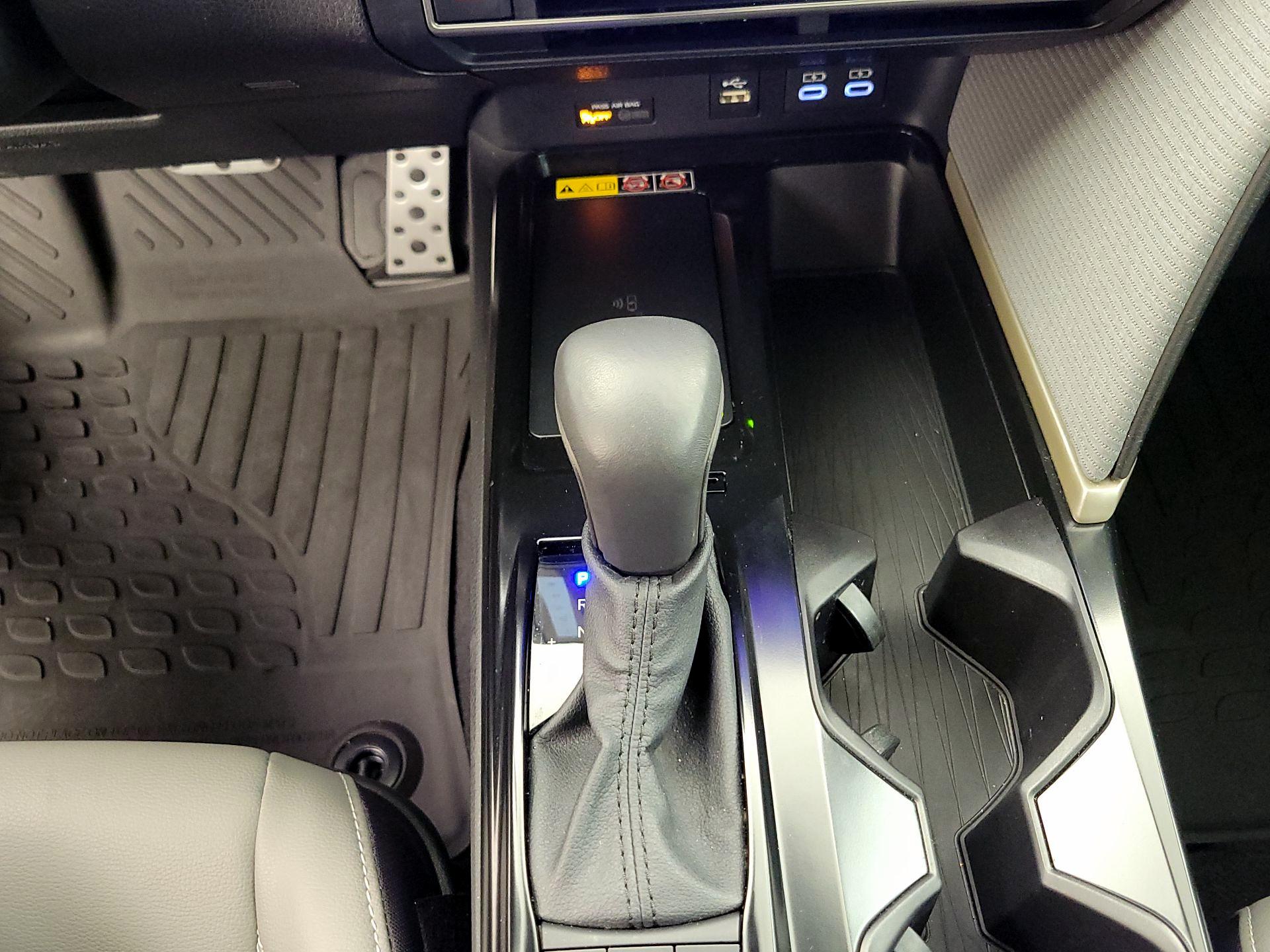 Thumbnail: 2025 Toyota Camry - 17