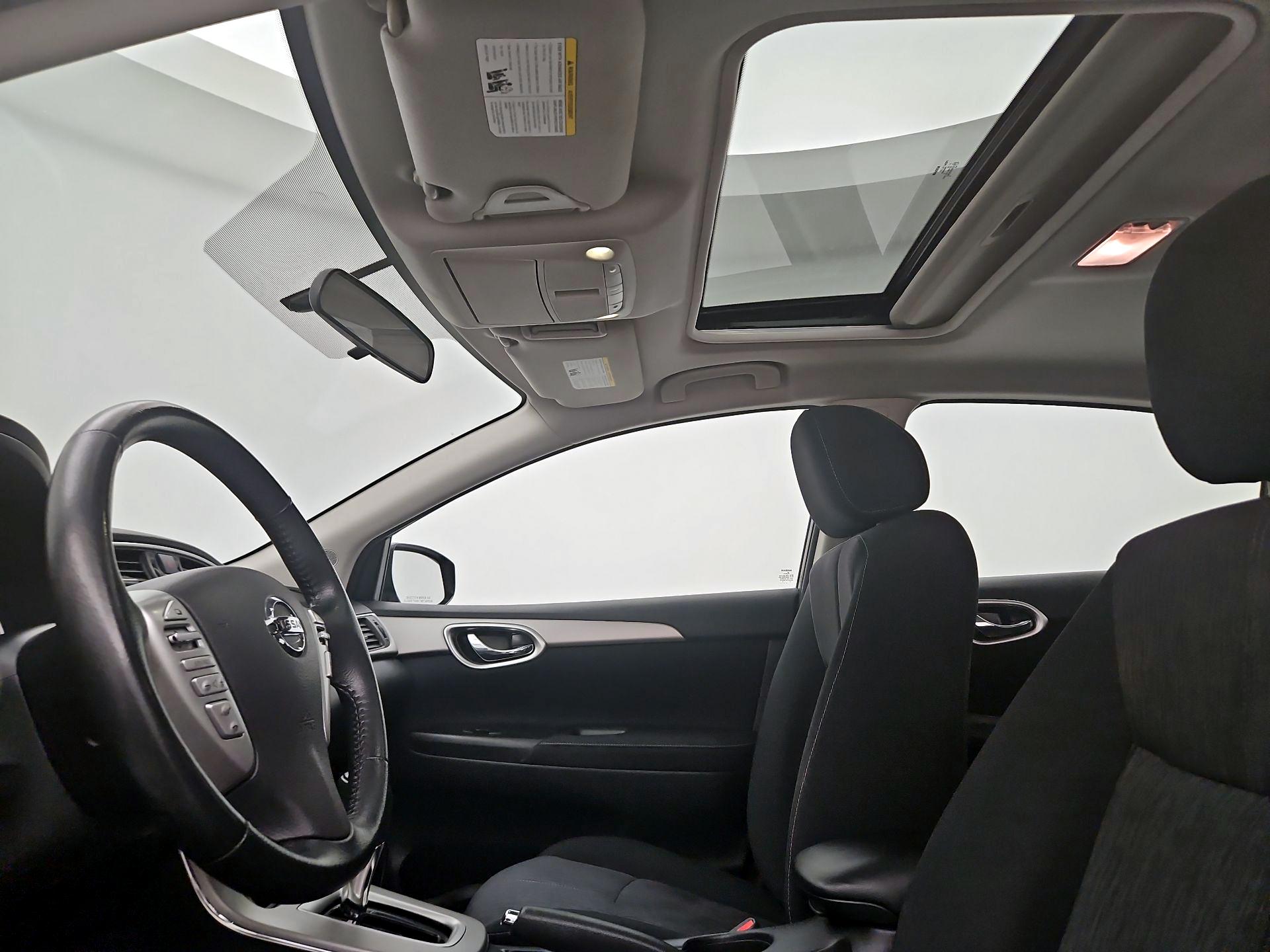 Thumbnail: 2015 Nissan Sentra - 19