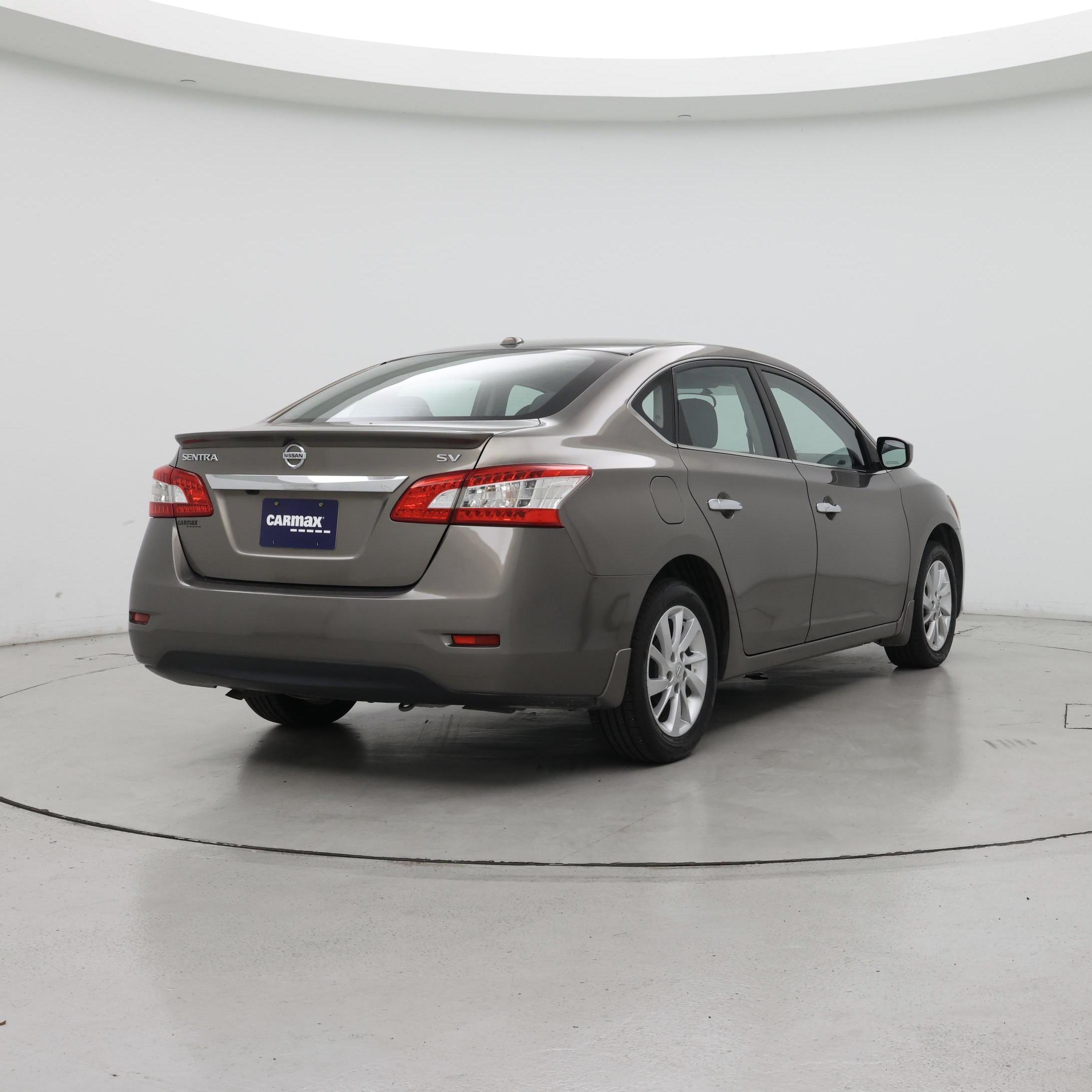Thumbnail: 2015 Nissan Sentra - 8