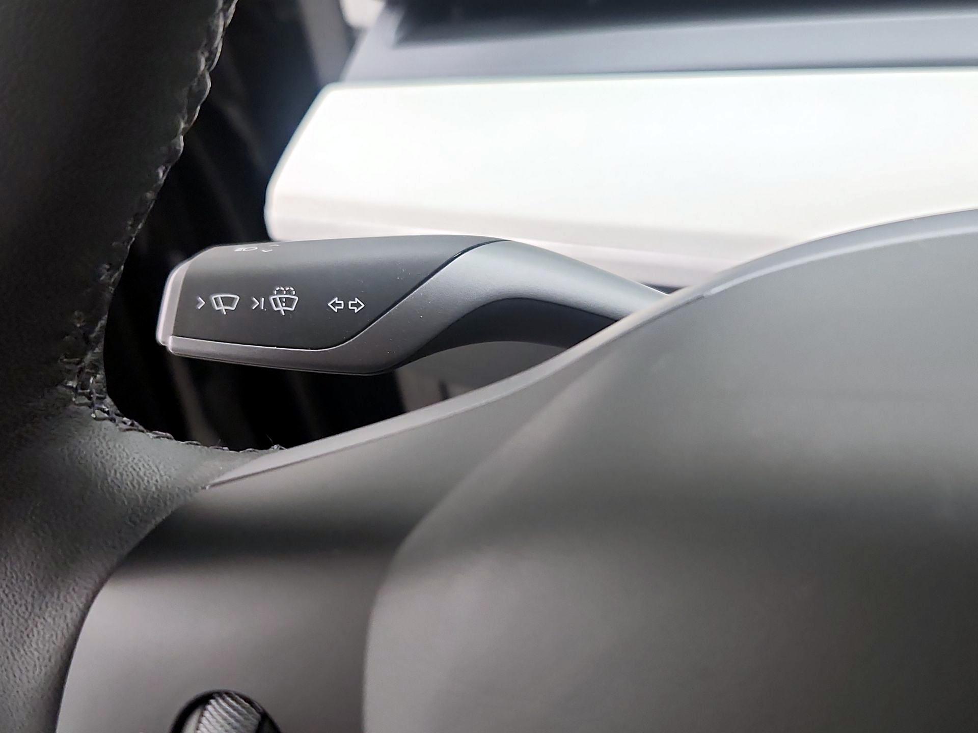 Thumbnail: 2023 Tesla Model Y - 13
