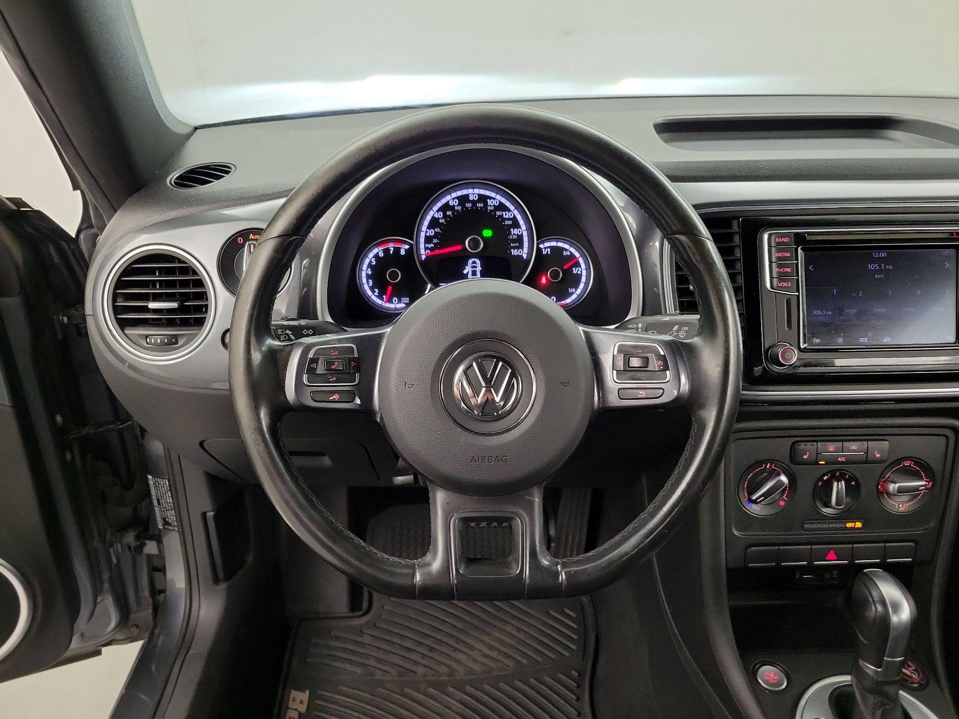 Thumbnail: 2016 Volkswagen Beetle - 10
