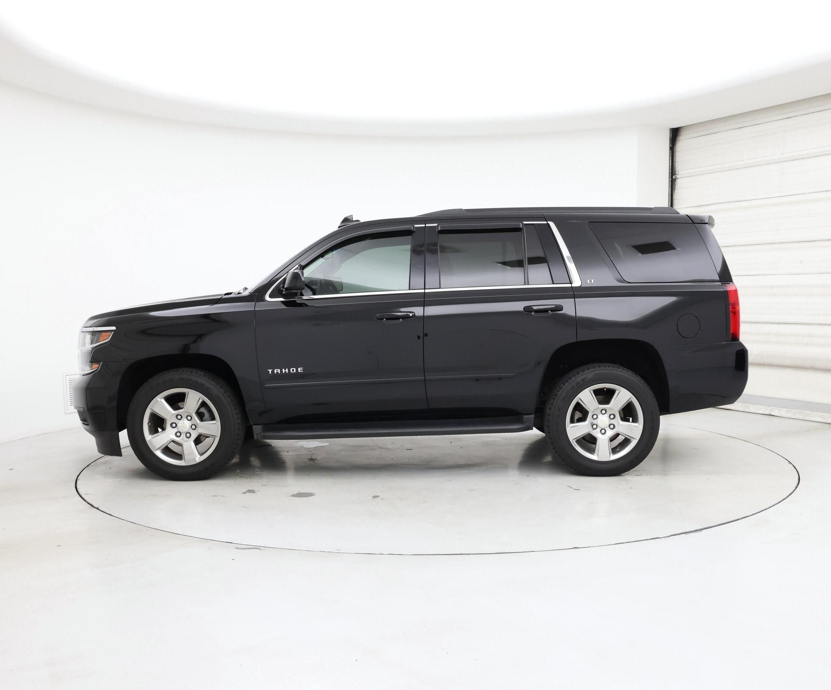 Thumbnail: 2017 Chevrolet Tahoe - 3