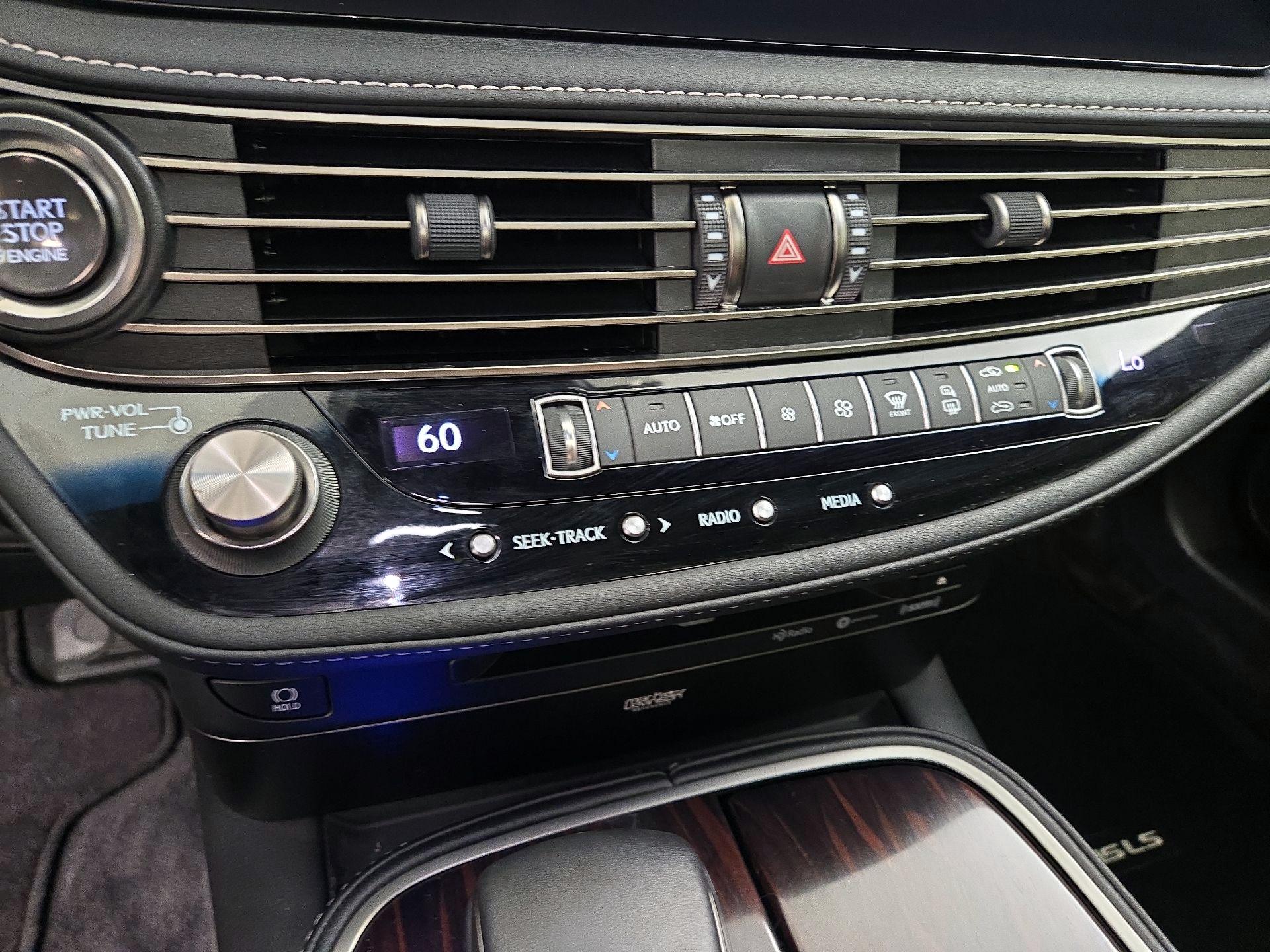 Thumbnail: 2022 Lexus LS - 17