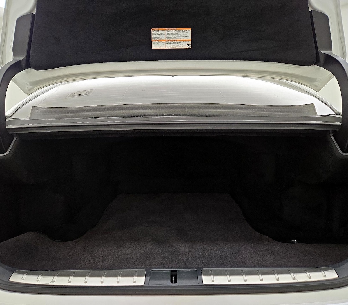 Trunk/Cargo (Seats Up)