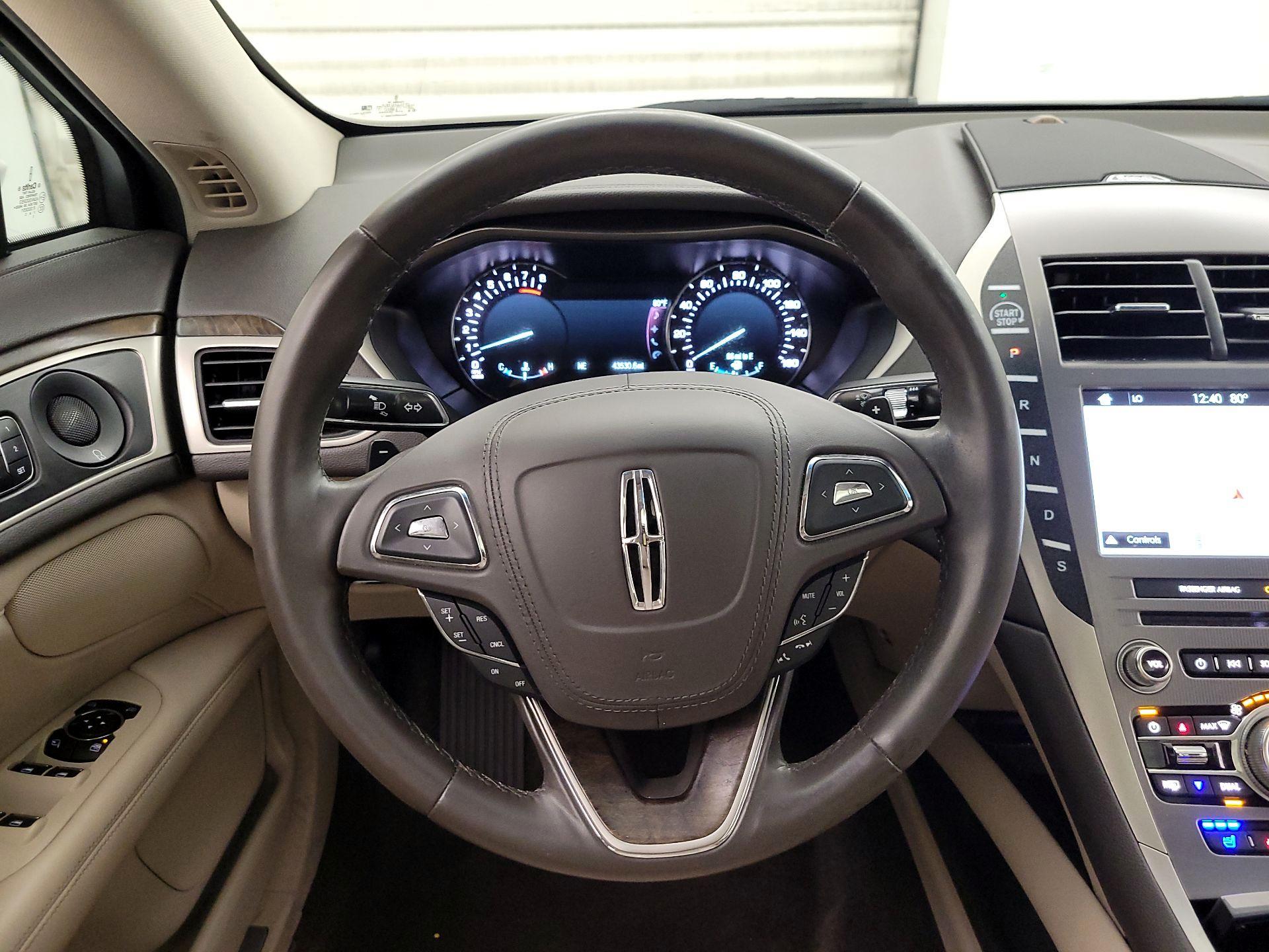 Thumbnail: 2018 Lincoln MKZ - 10