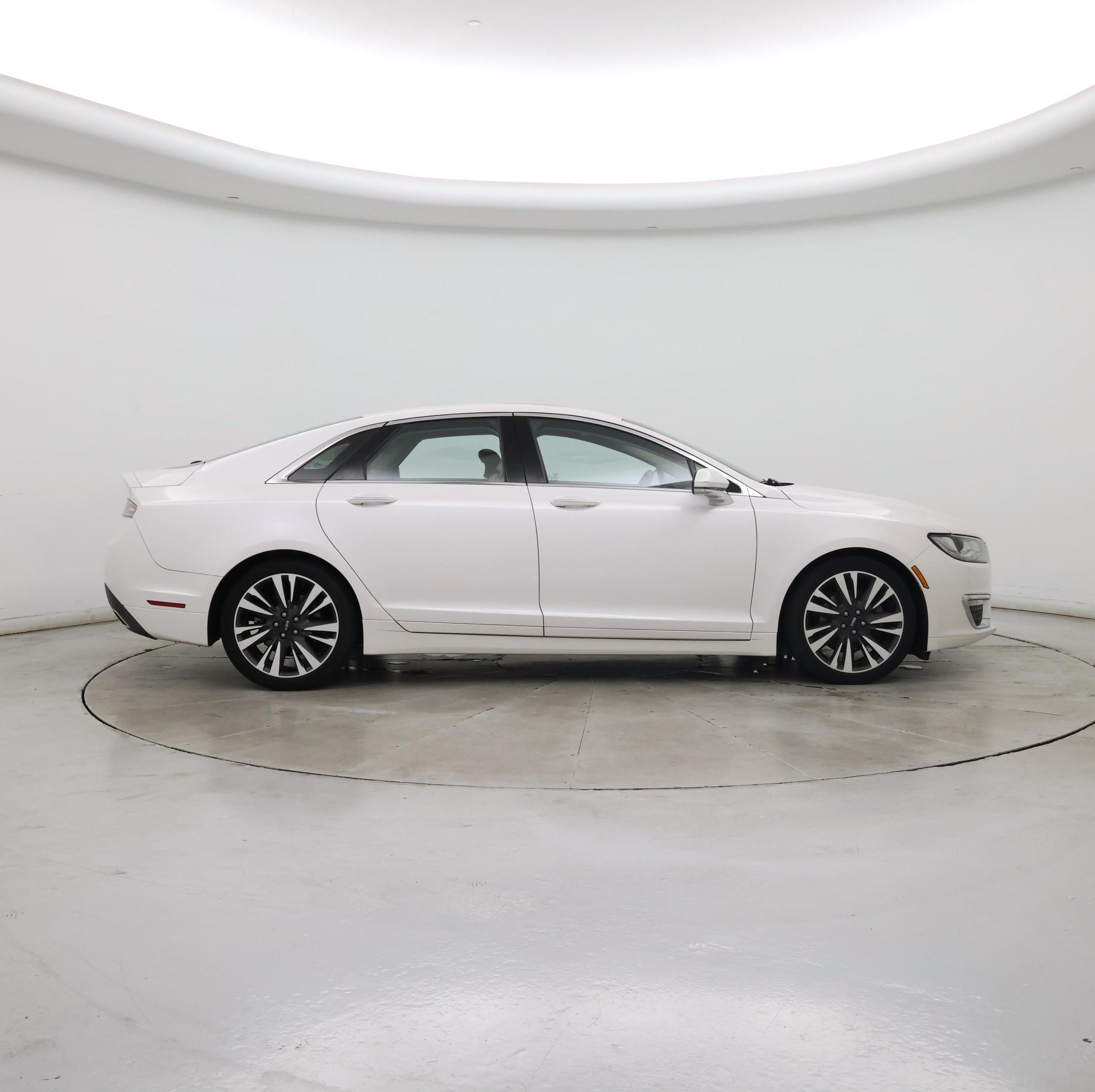 Thumbnail: 2018 Lincoln MKZ - 7