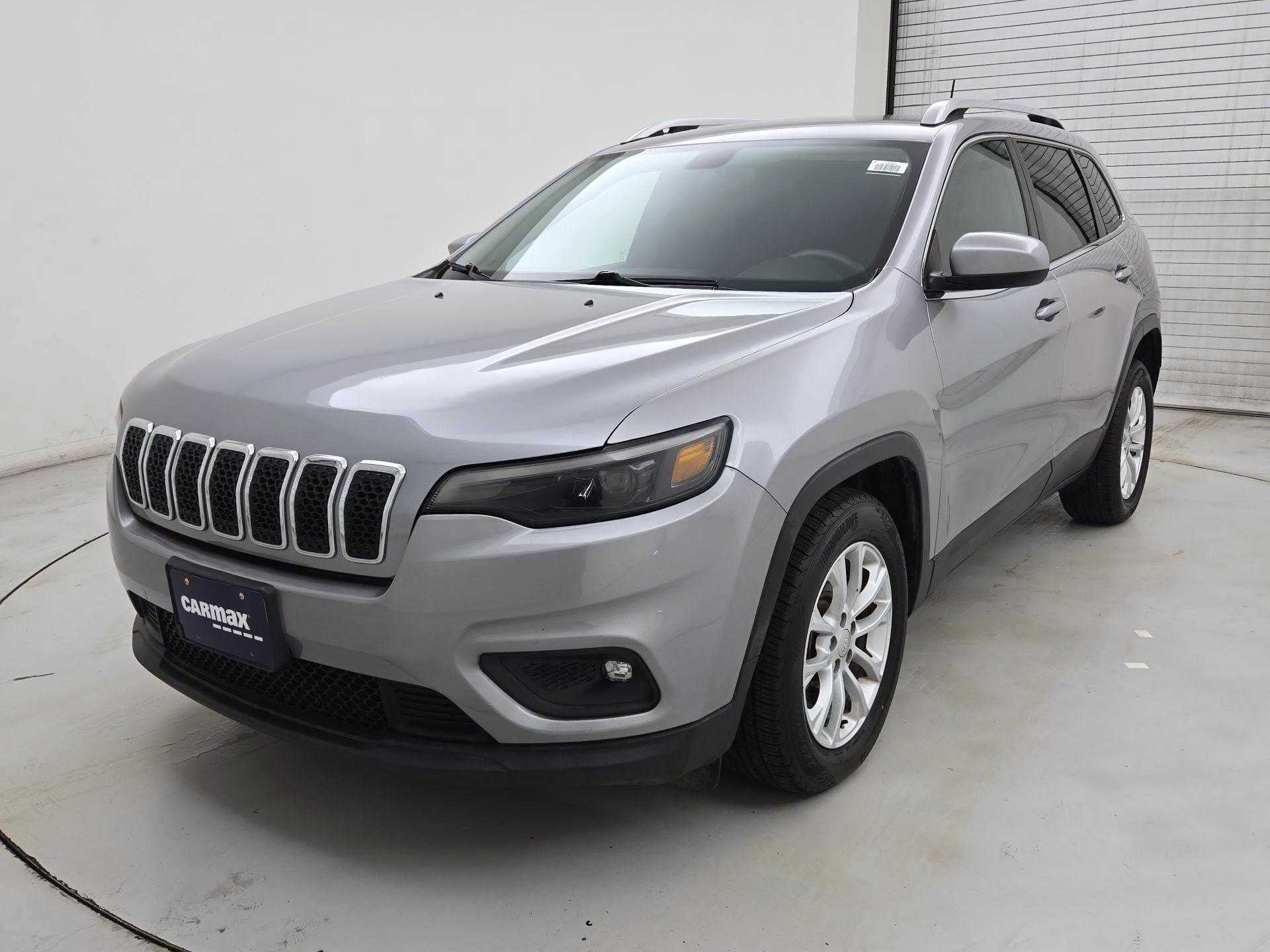 Thumbnail: 2019 Jeep Cherokee - 3