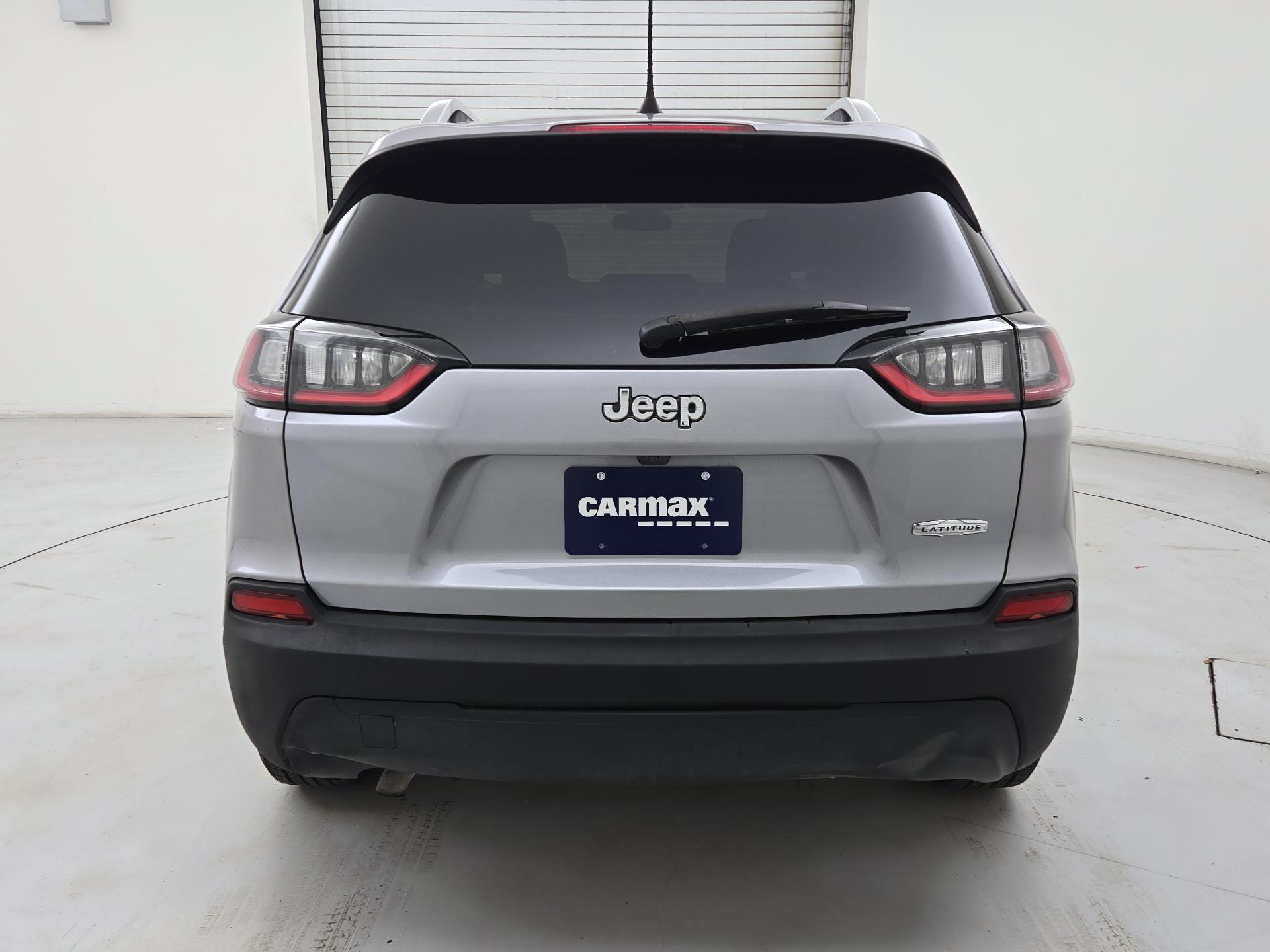 Thumbnail: 2019 Jeep Cherokee - 6