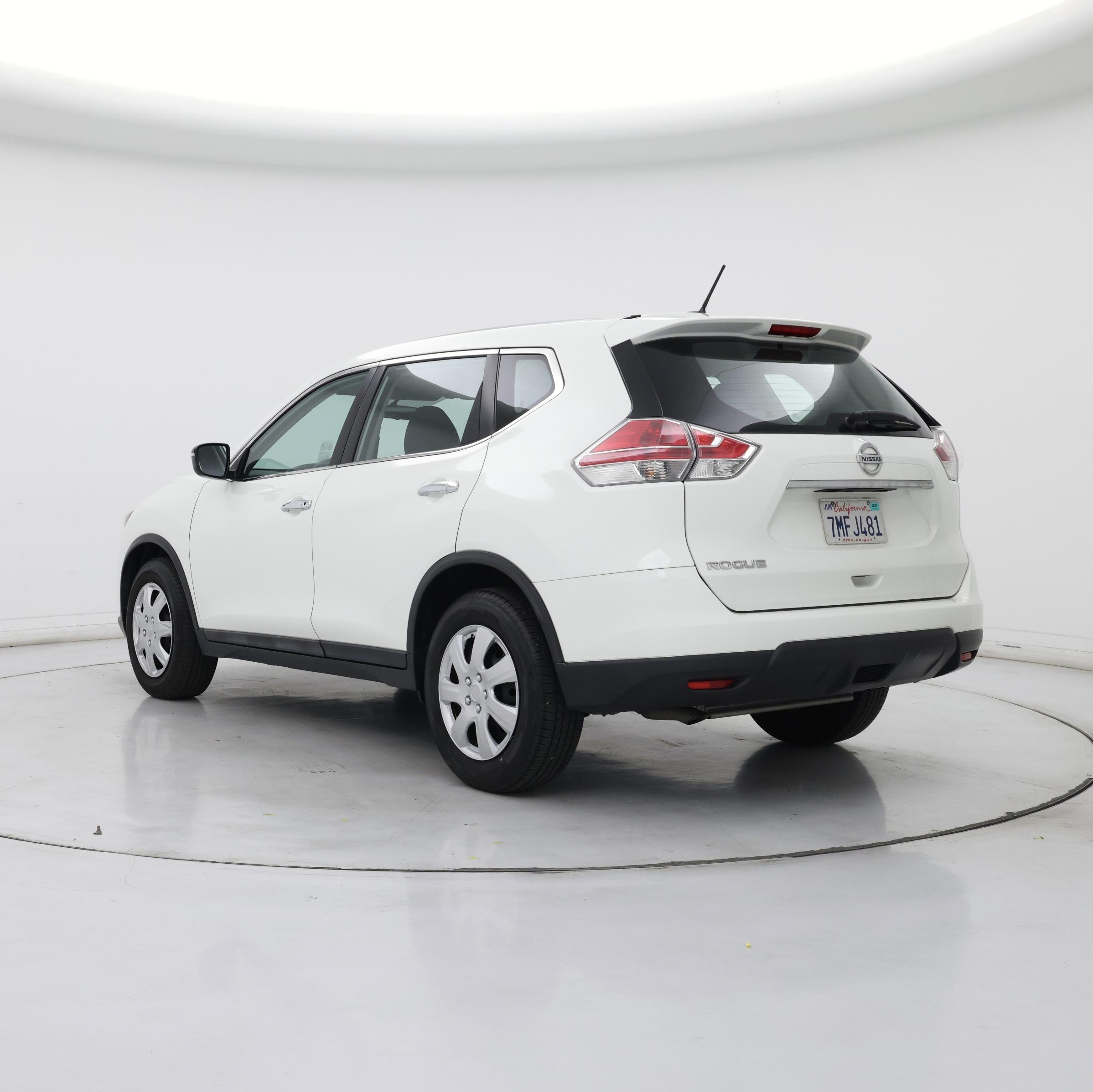 Thumbnail: 2015 Nissan Rogue - 2
