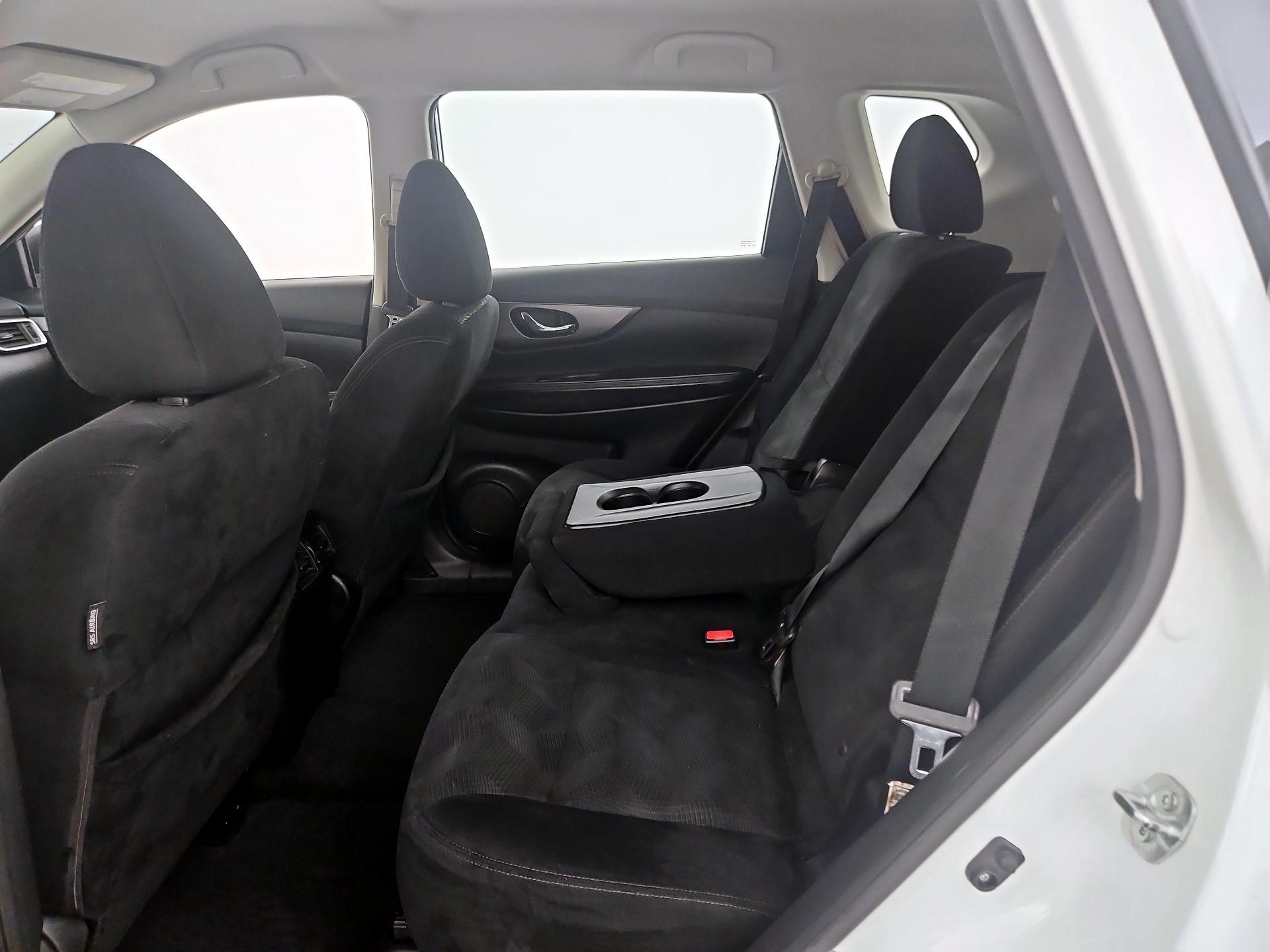 Thumbnail: 2015 Nissan Rogue - 20