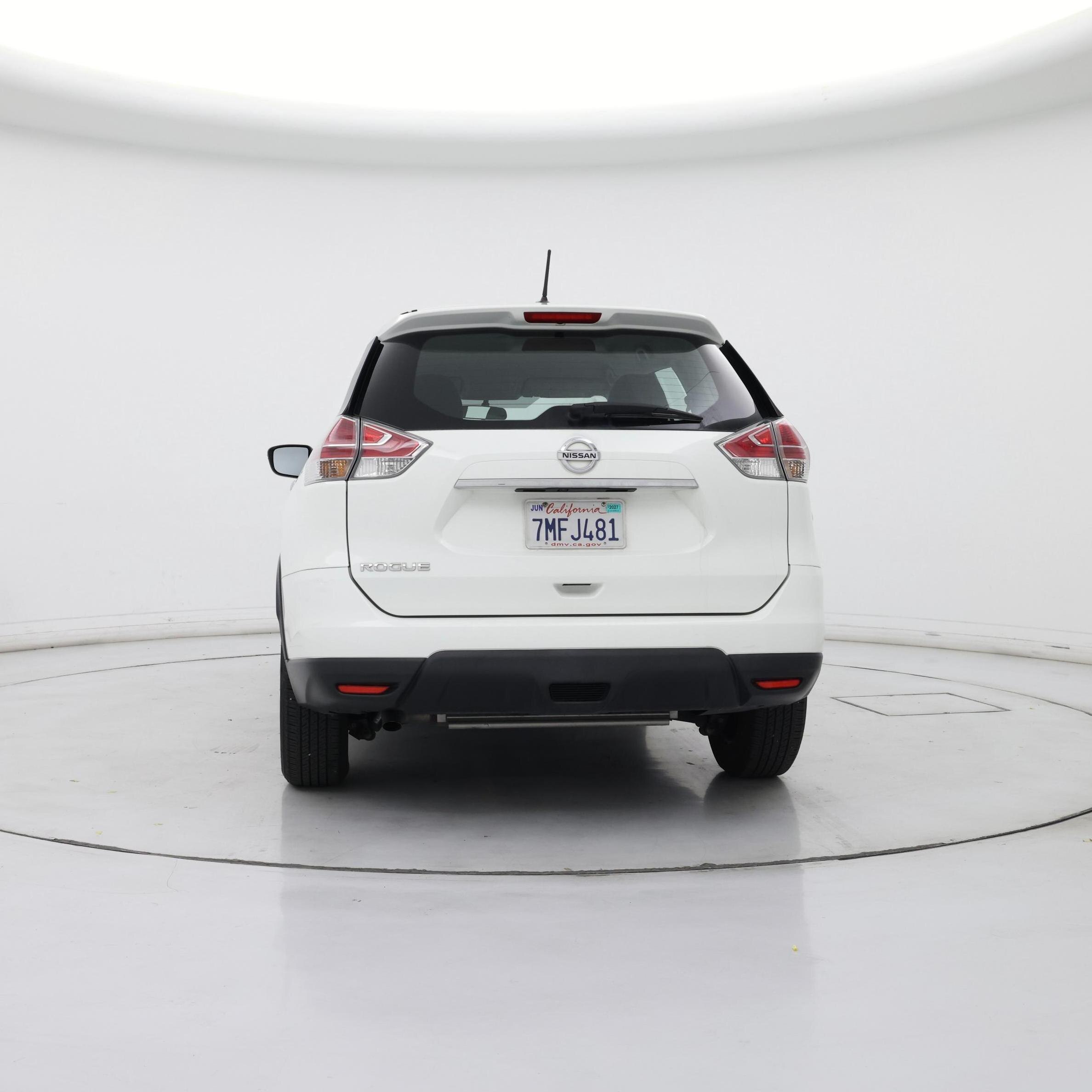 Thumbnail: 2015 Nissan Rogue - 6