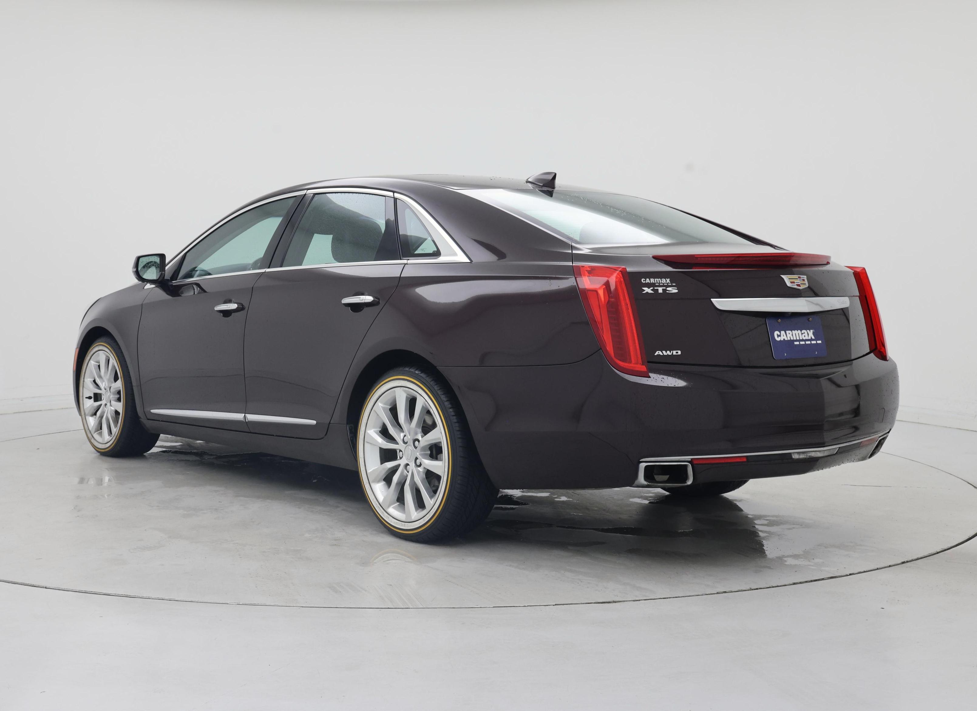 Thumbnail: 2017 Cadillac XTS - 2