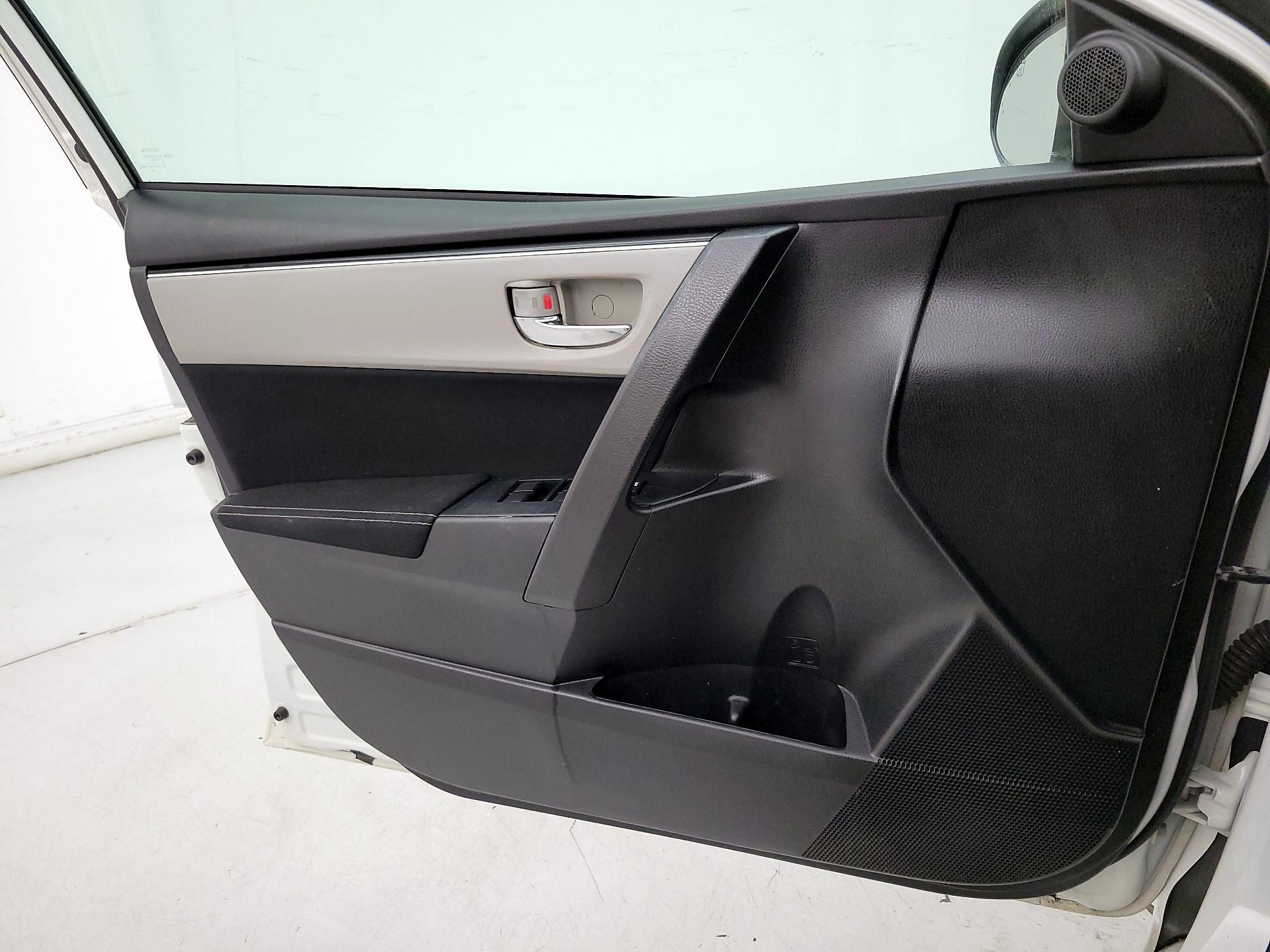 Thumbnail: 2019 Toyota Corolla - 12