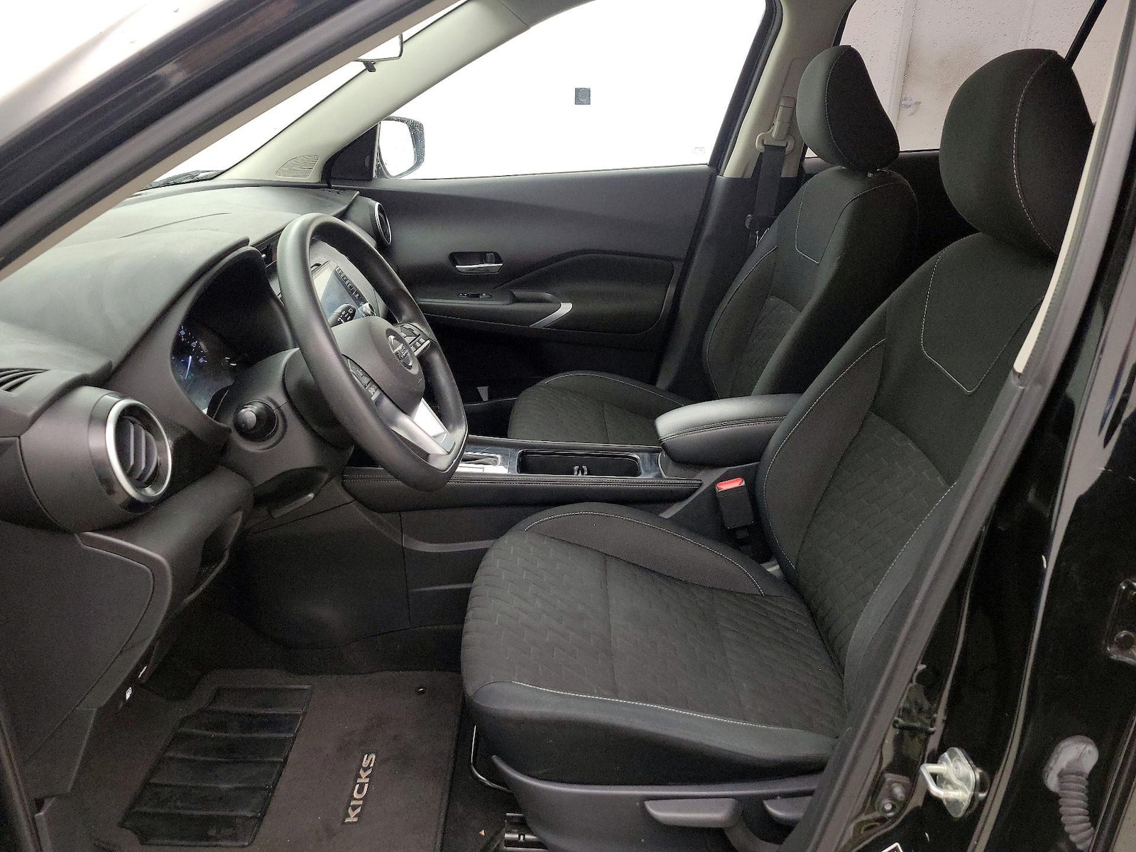 2021 Nissan Kicks SV - Photo 12