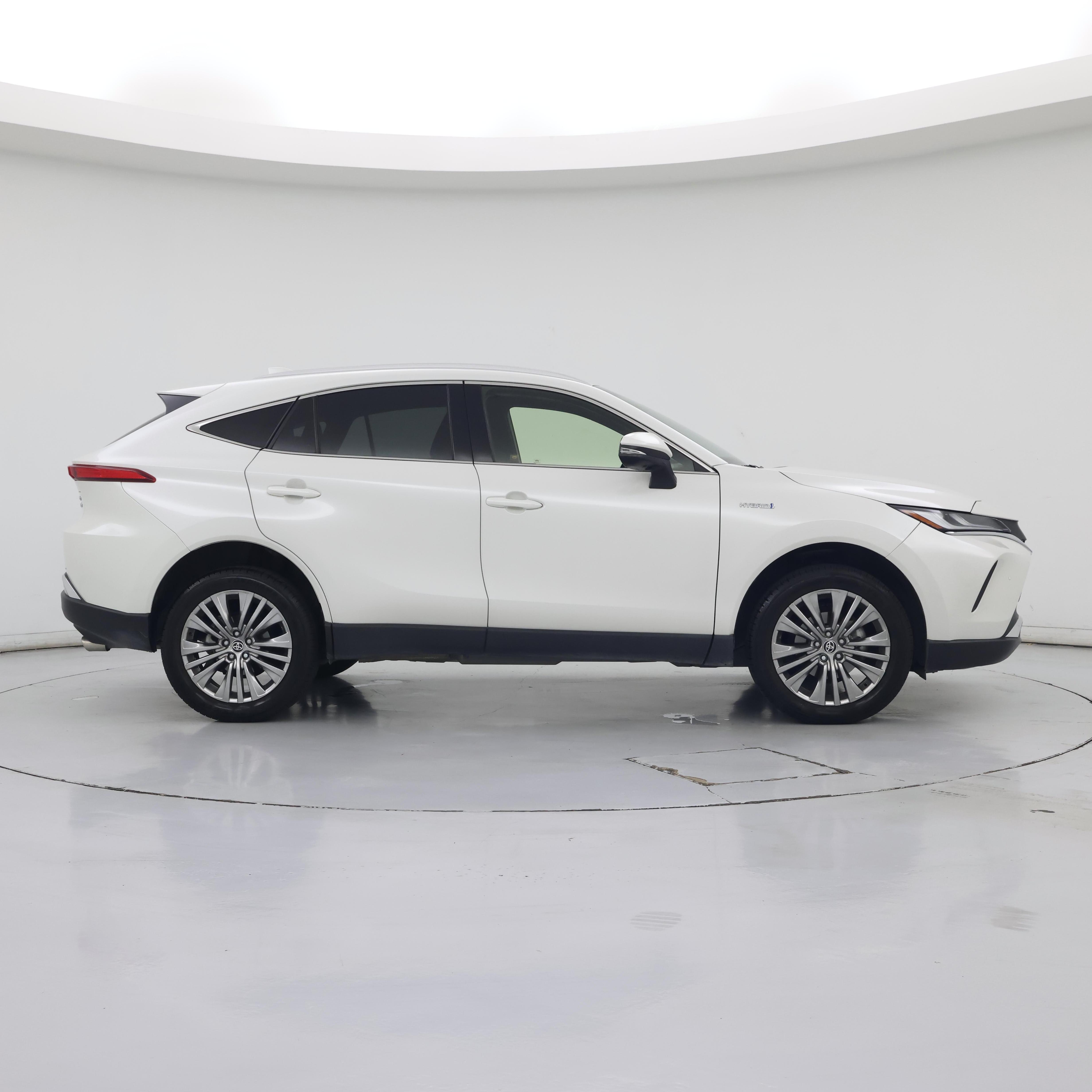 Thumbnail: 2021 Toyota Venza - 7