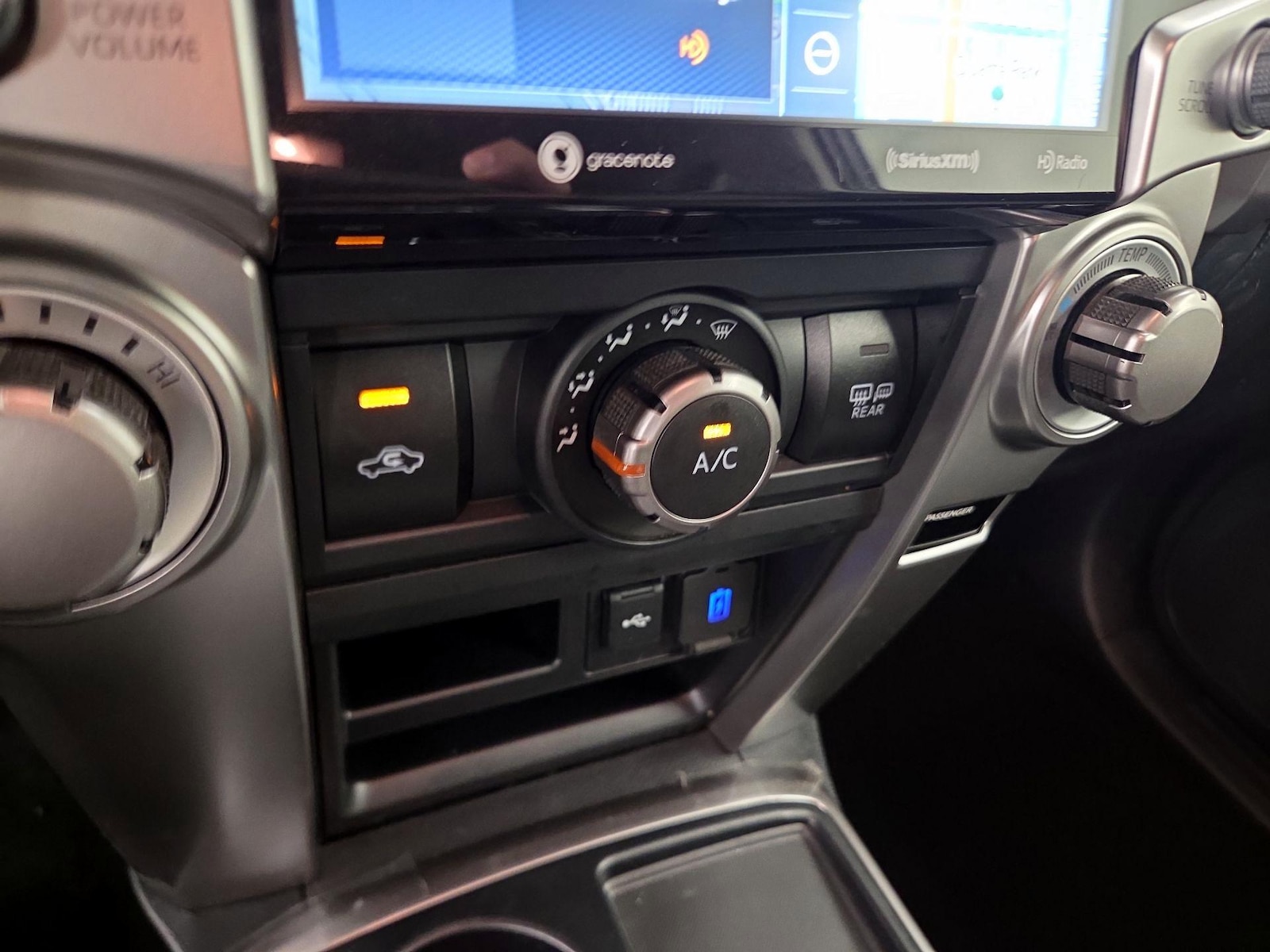 2023 Toyota 4Runner SR5 Premium - Photo 18