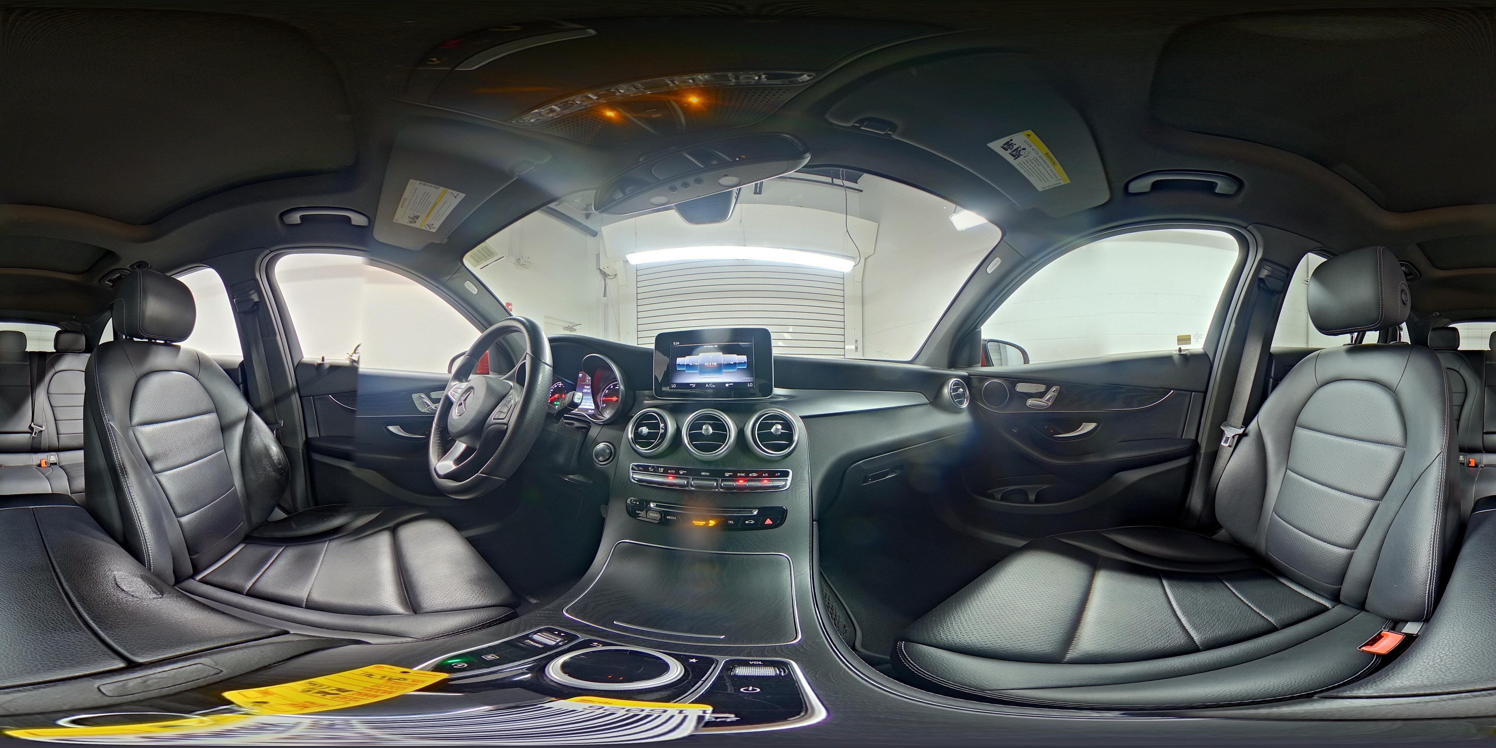 2018 Mercedes-Benz GLC GLC300 - Photo 25