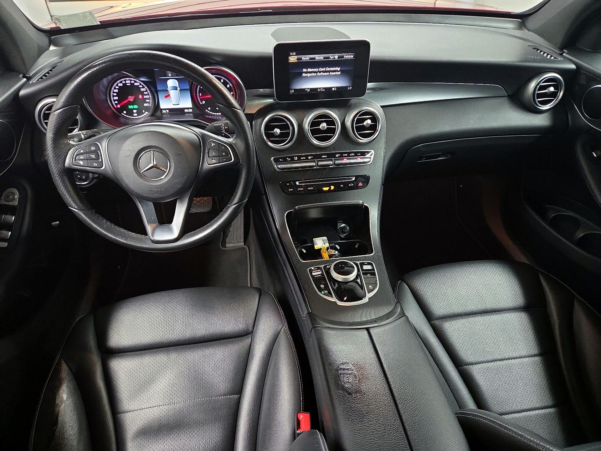 Thumbnail: 2018 Mercedes-Benz GLC - 9