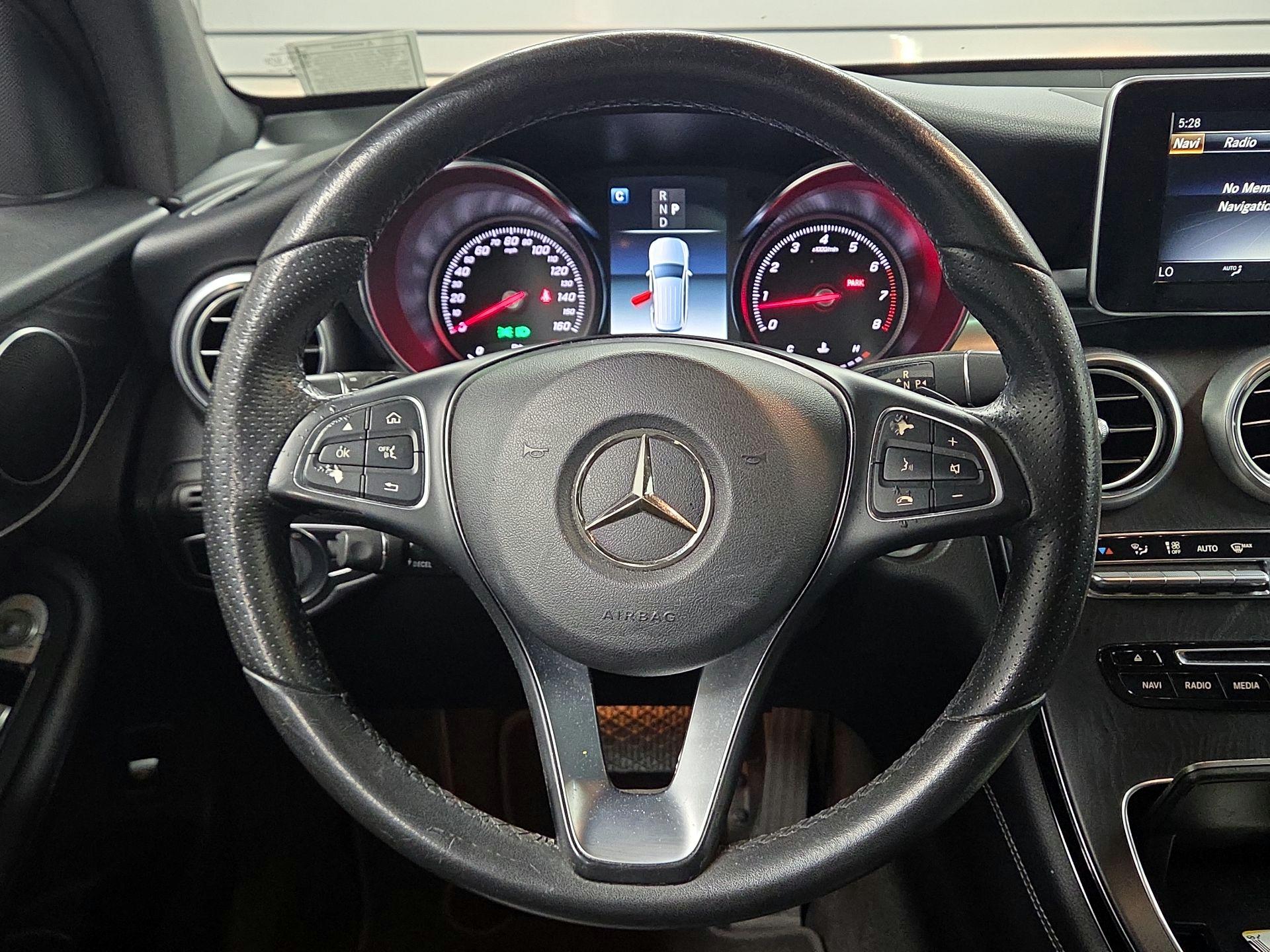 Thumbnail: 2018 Mercedes-Benz GLC - 10