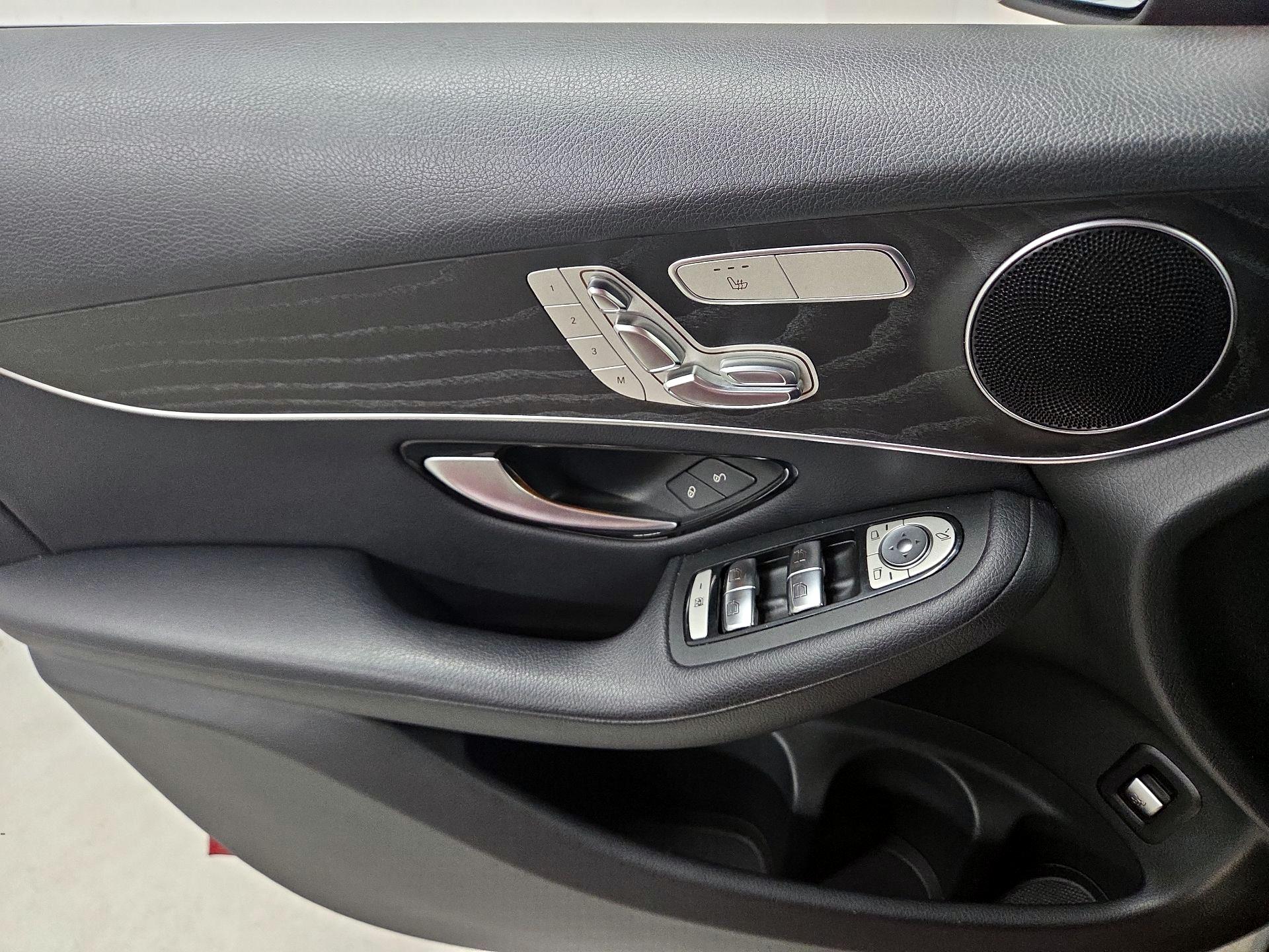 Thumbnail: 2018 Mercedes-Benz GLC - 12