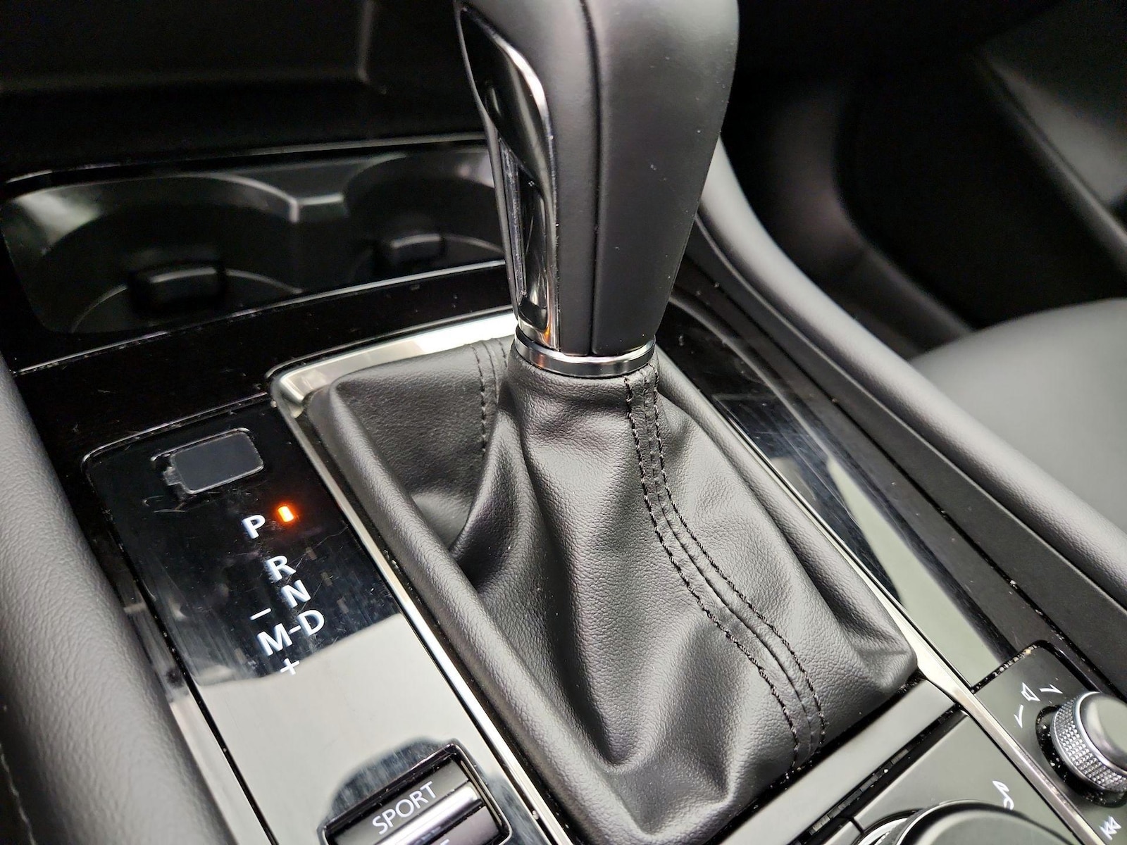 2025 Mazda Mazda3 Preferred - Photo 18