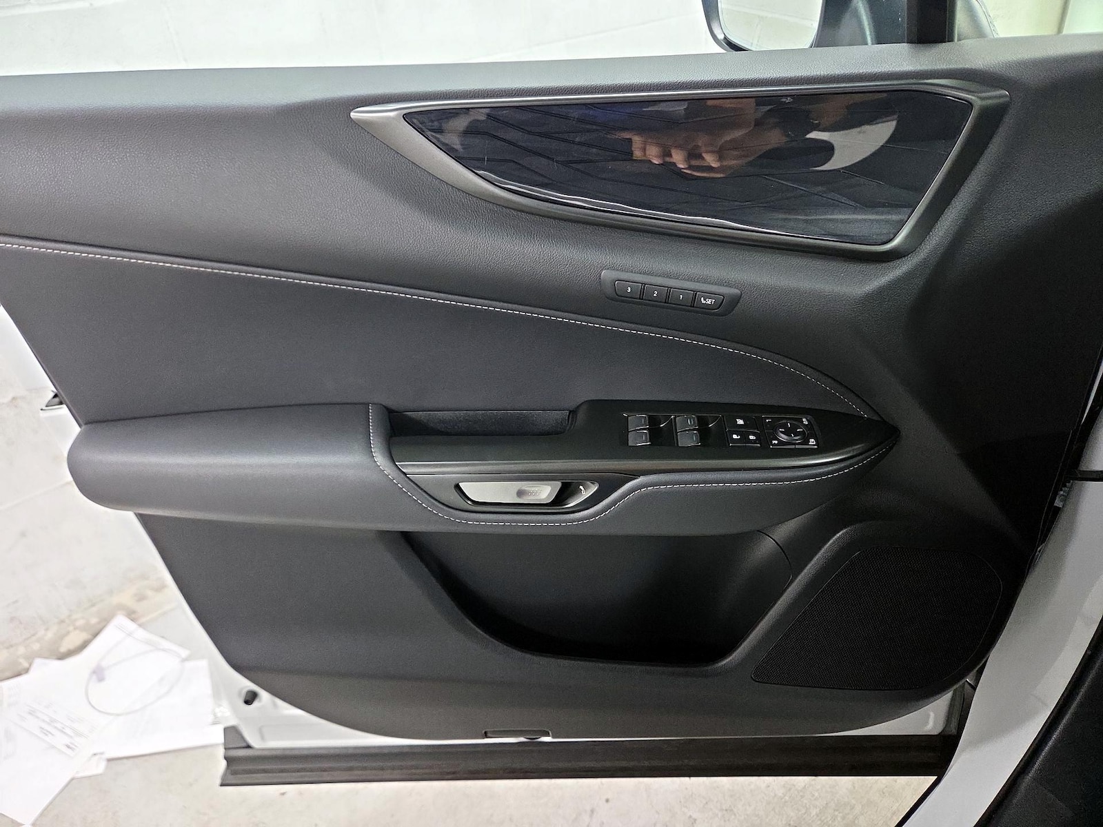 2025 Lexus NX Hybrid 350h - Photo 11