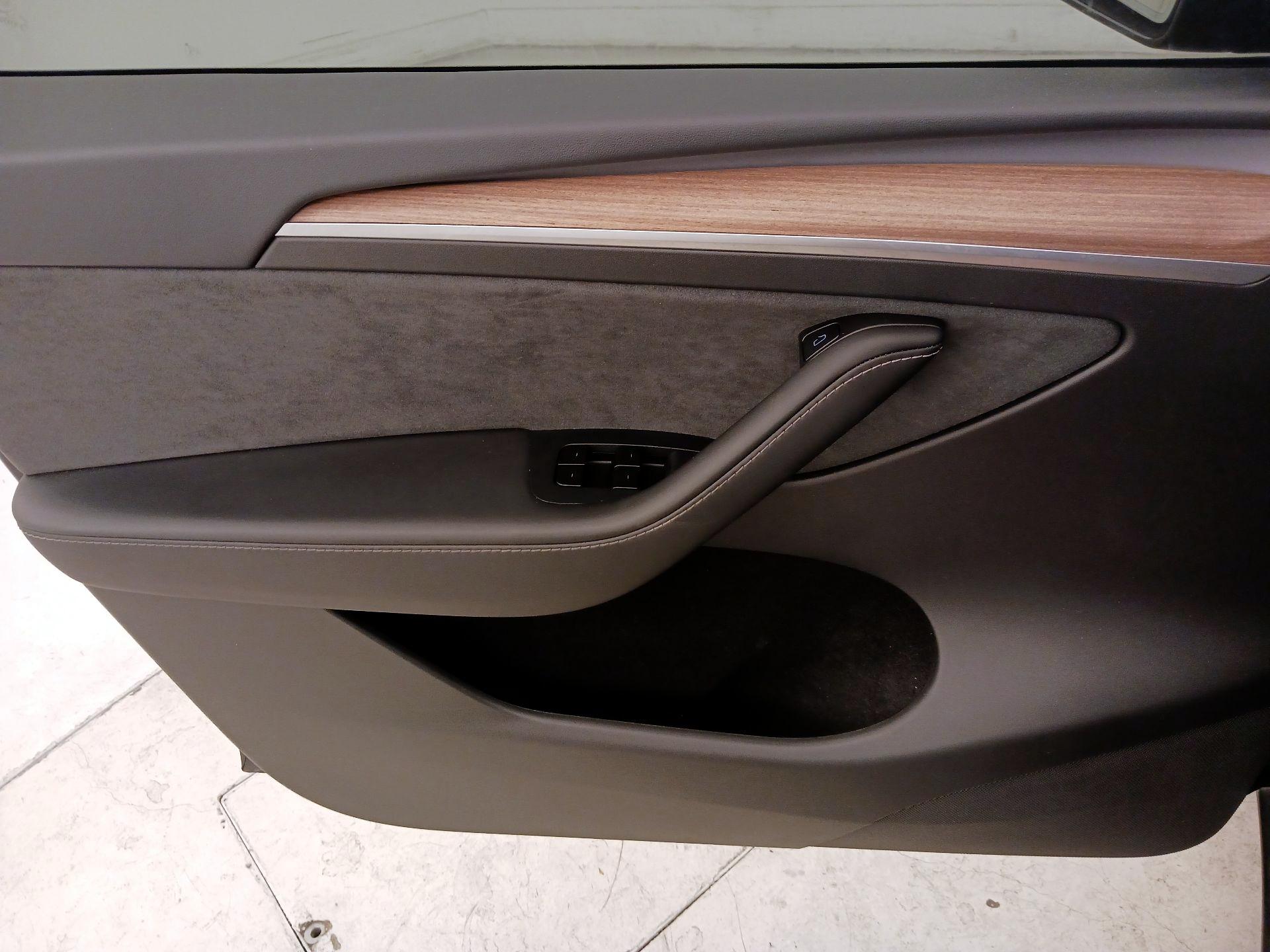 Thumbnail: 2025 Tesla Model Y - 12