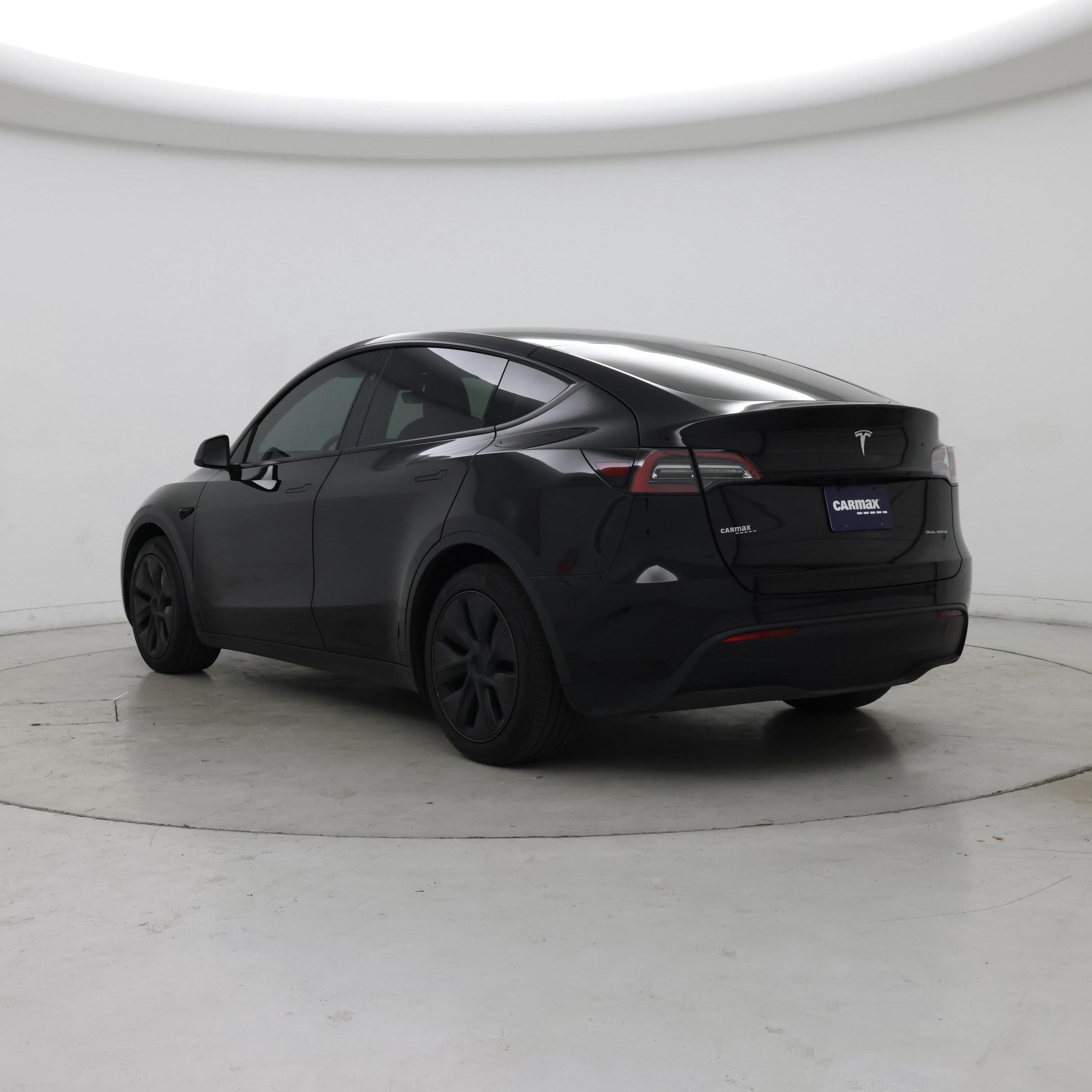 Thumbnail: 2025 Tesla Model Y - 2