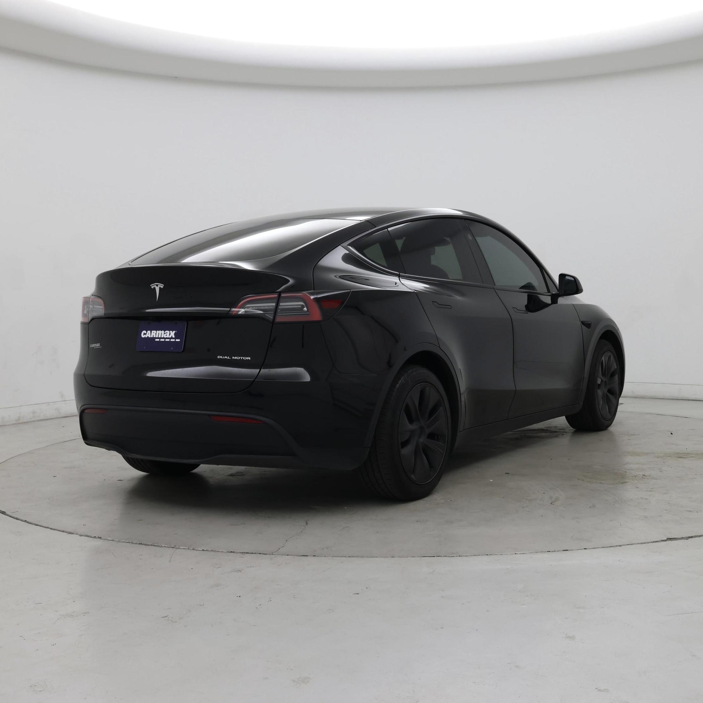 Thumbnail: 2025 Tesla Model Y - 8