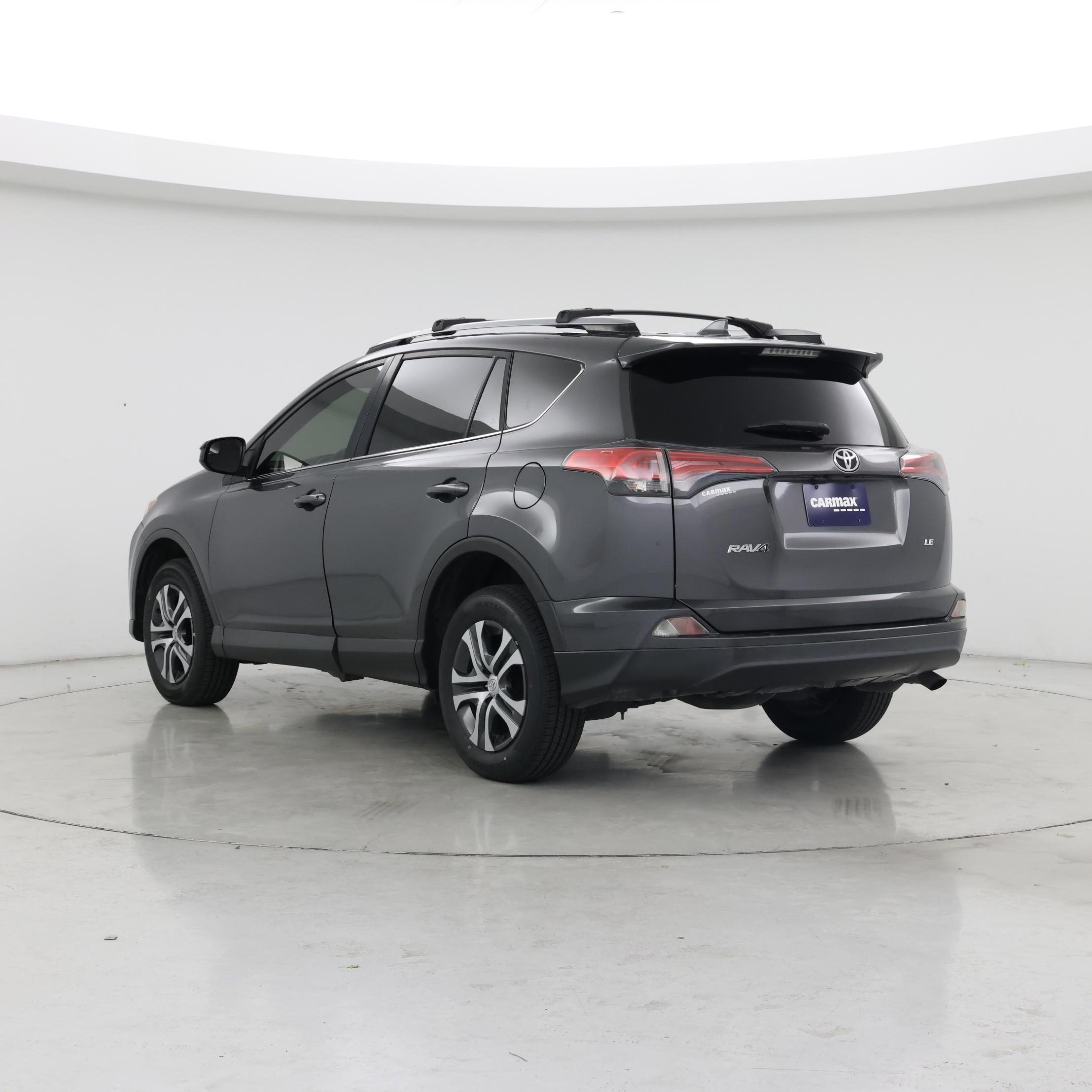 Thumbnail: 2018 Toyota RAV4 - 2