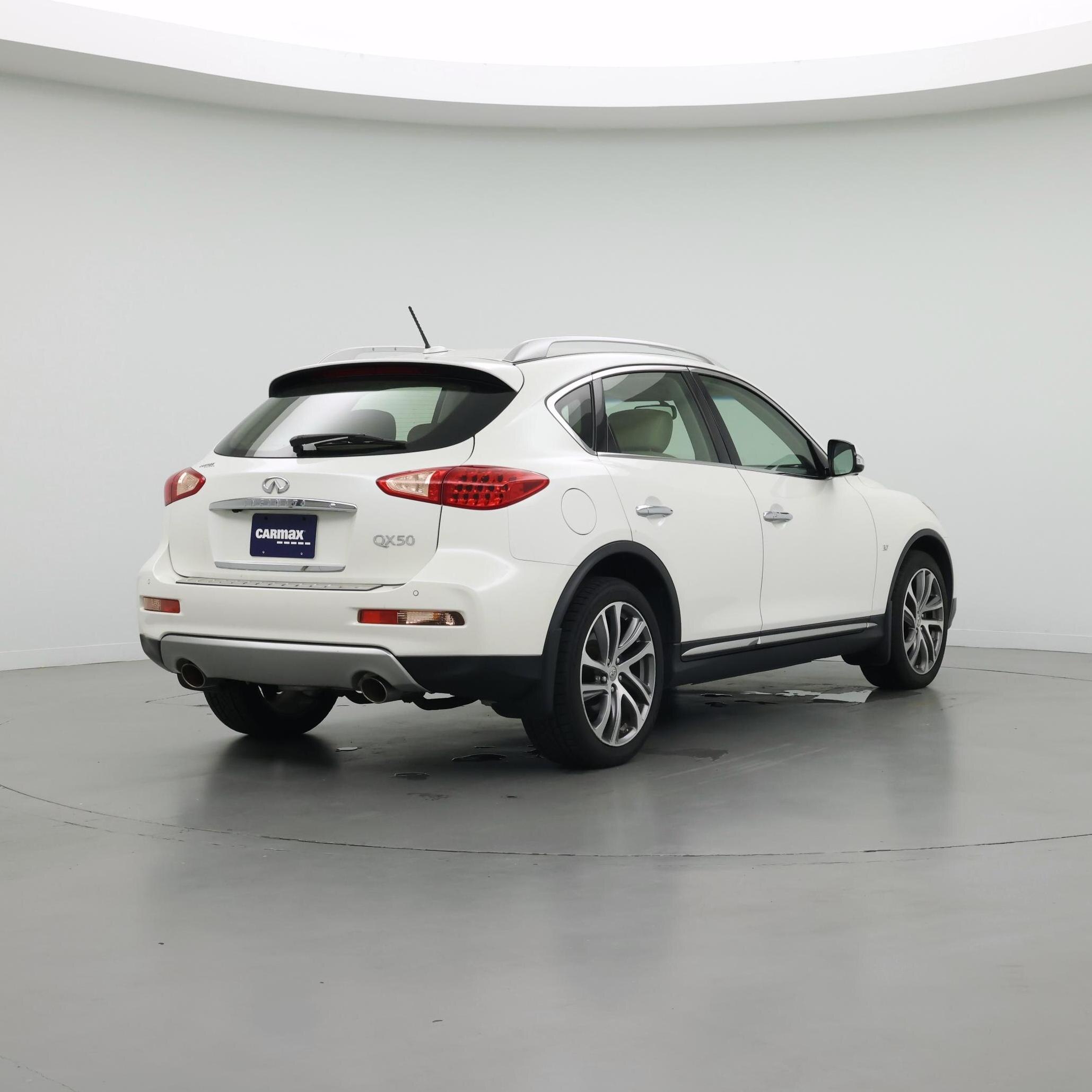 Thumbnail: 2017 INFINITI QX50 - 8
