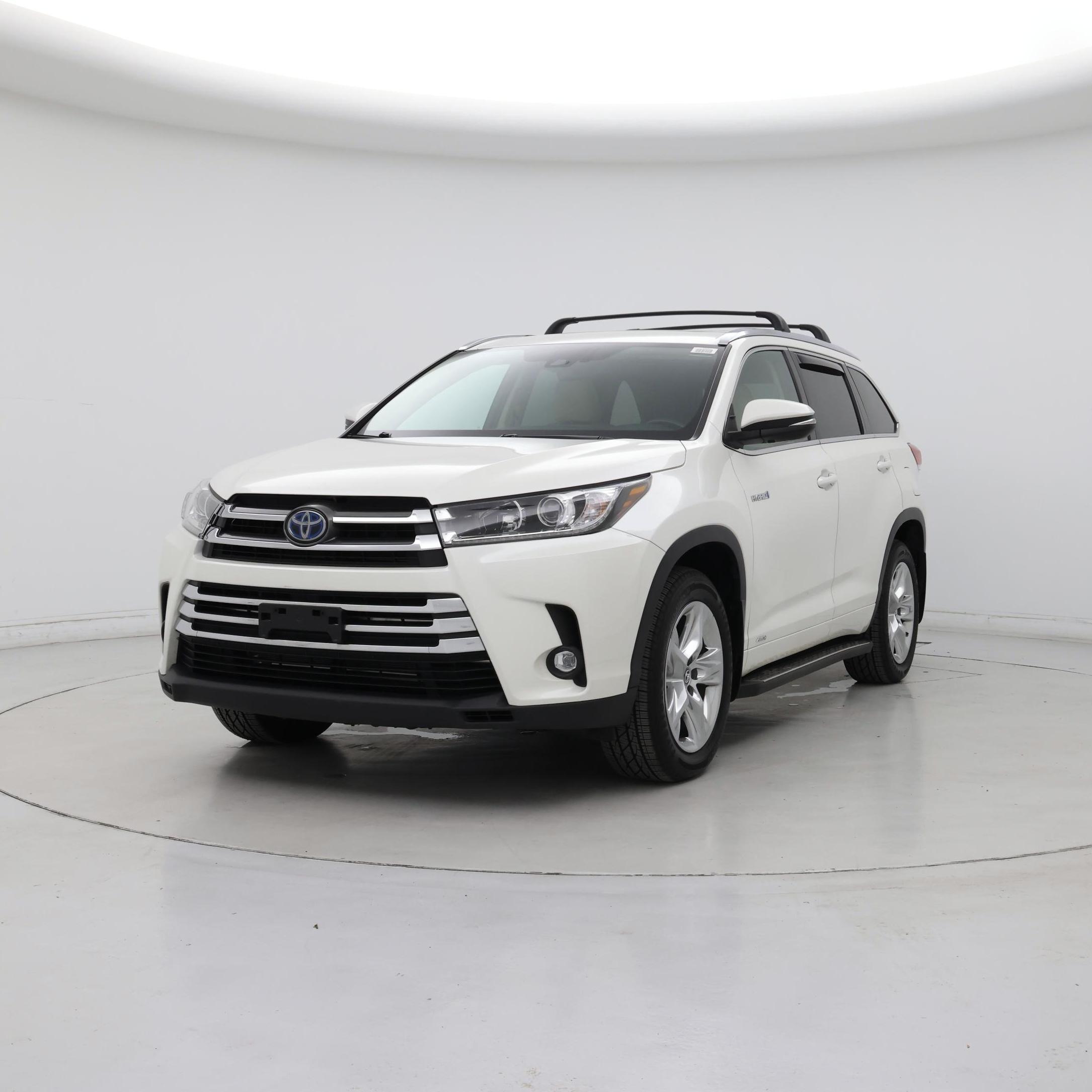 Thumbnail: 2019 Toyota Highlander - 4