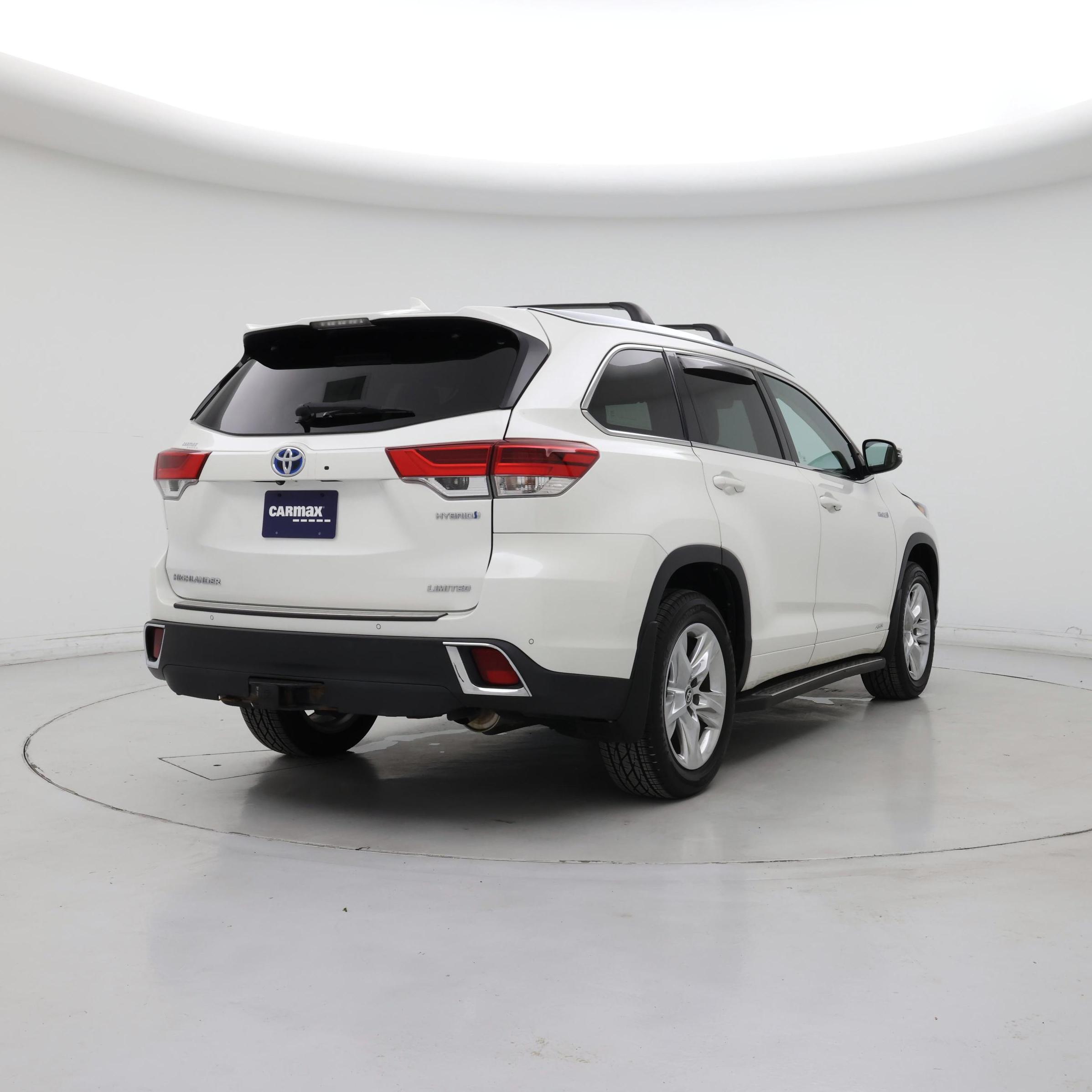 Thumbnail: 2019 Toyota Highlander - 8