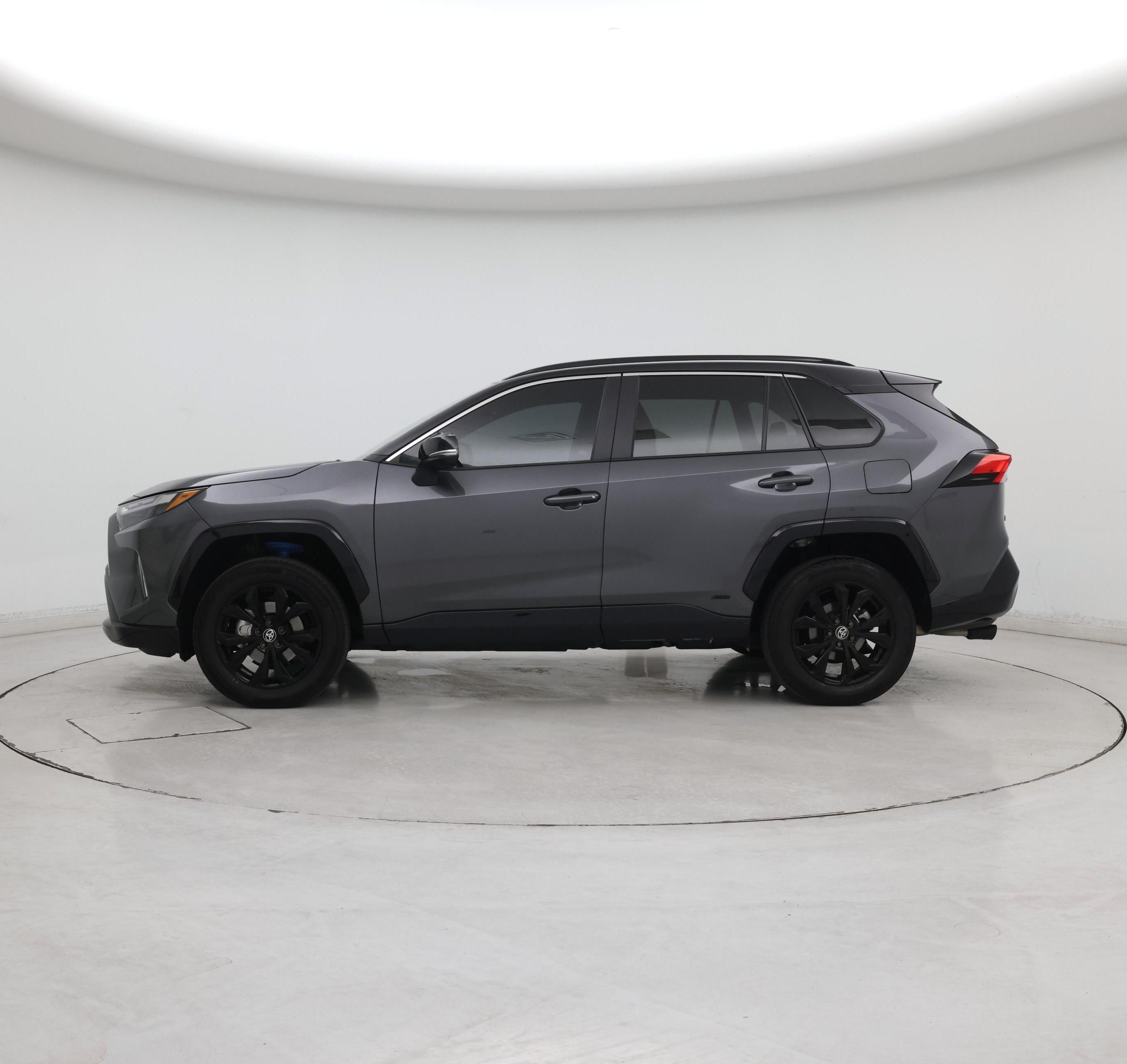 Thumbnail: 2025 Toyota RAV4 - 3