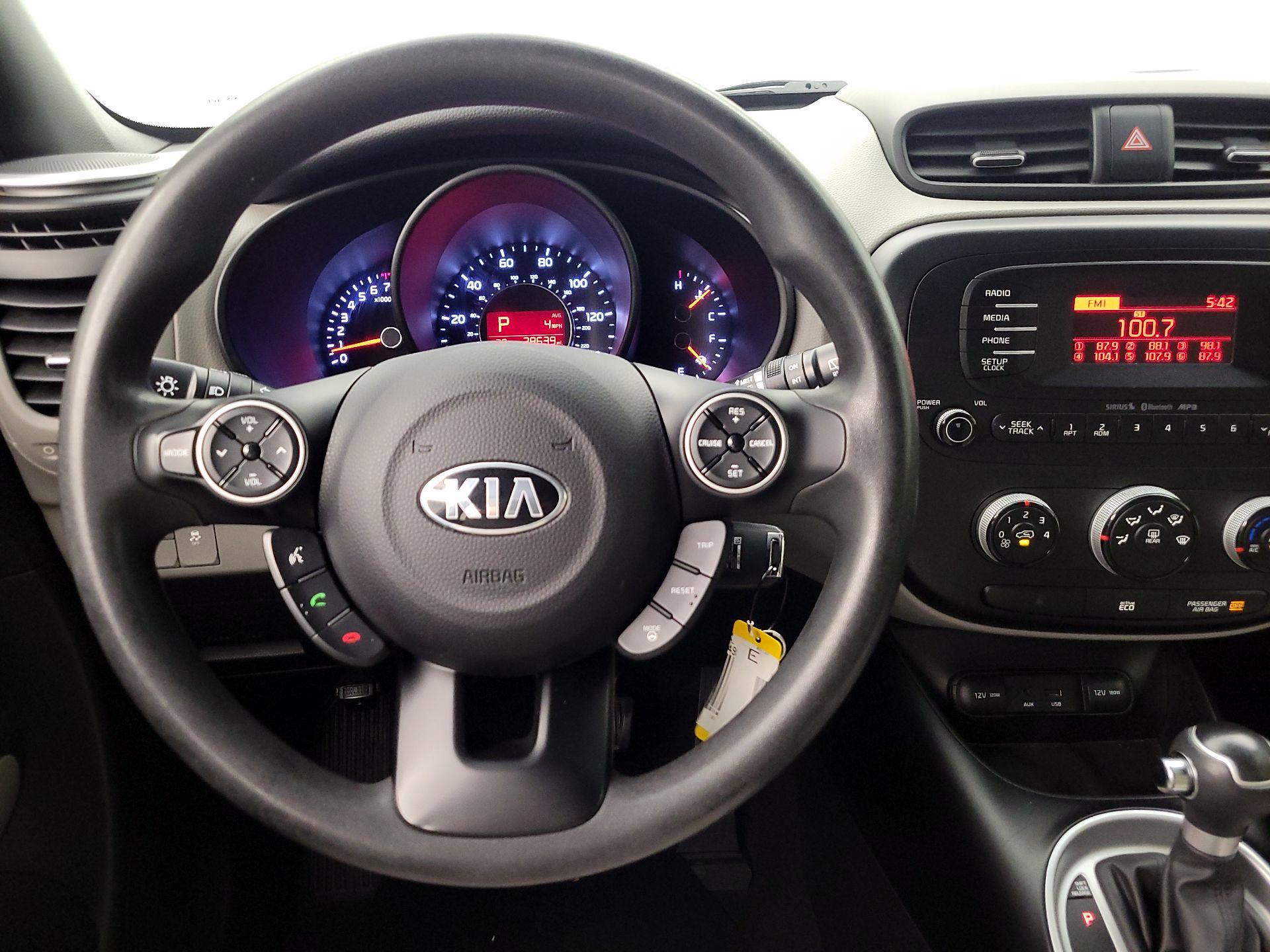 Thumbnail: 2015 Kia Soul - 10