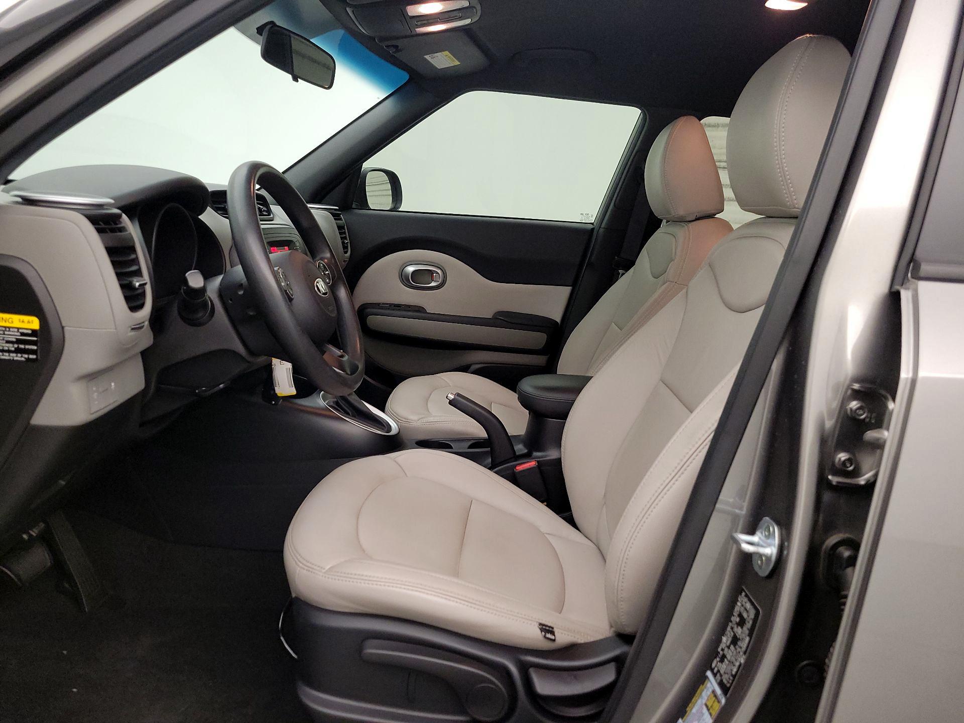 Thumbnail: 2015 Kia Soul - 11