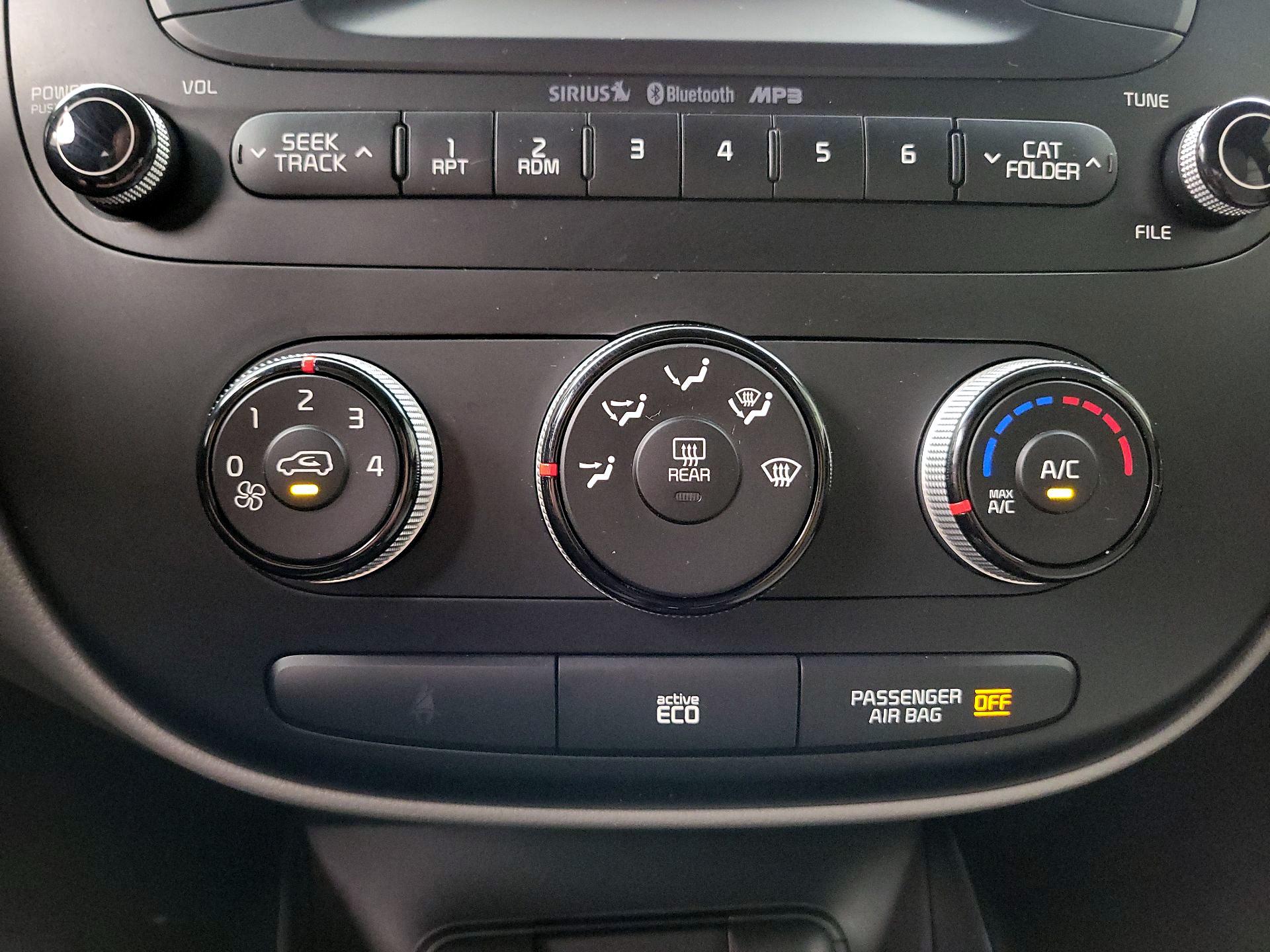 Thumbnail: 2015 Kia Soul - 15