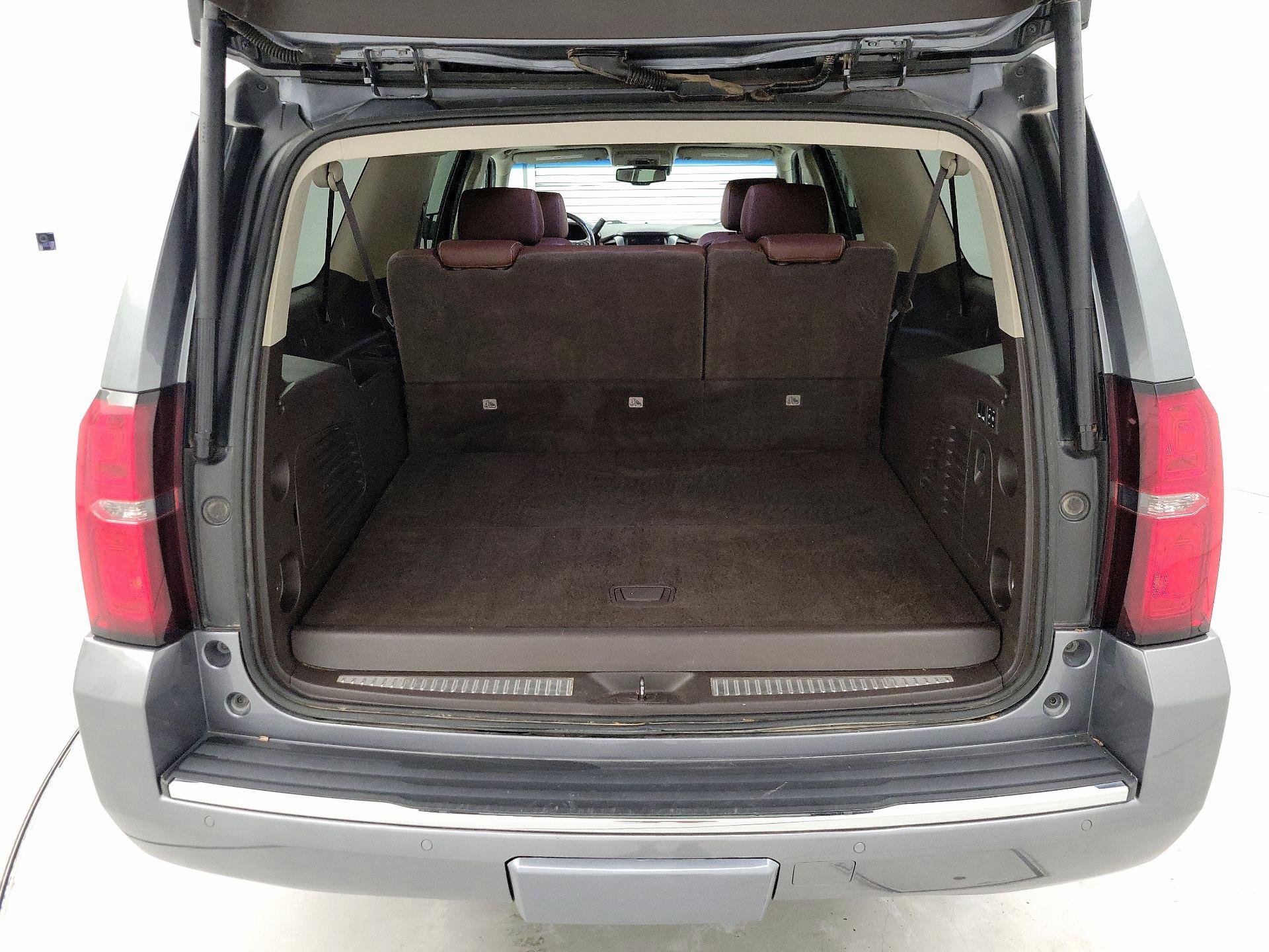 Thumbnail: 2018 Chevrolet Suburban - 20