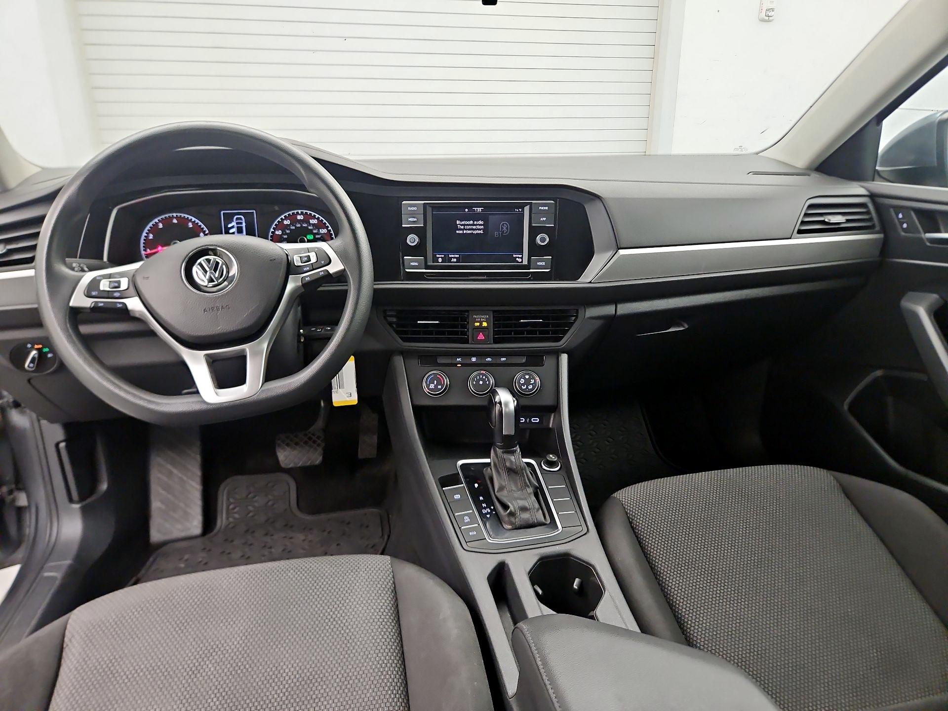 Thumbnail: 2021 Volkswagen Jetta - 9