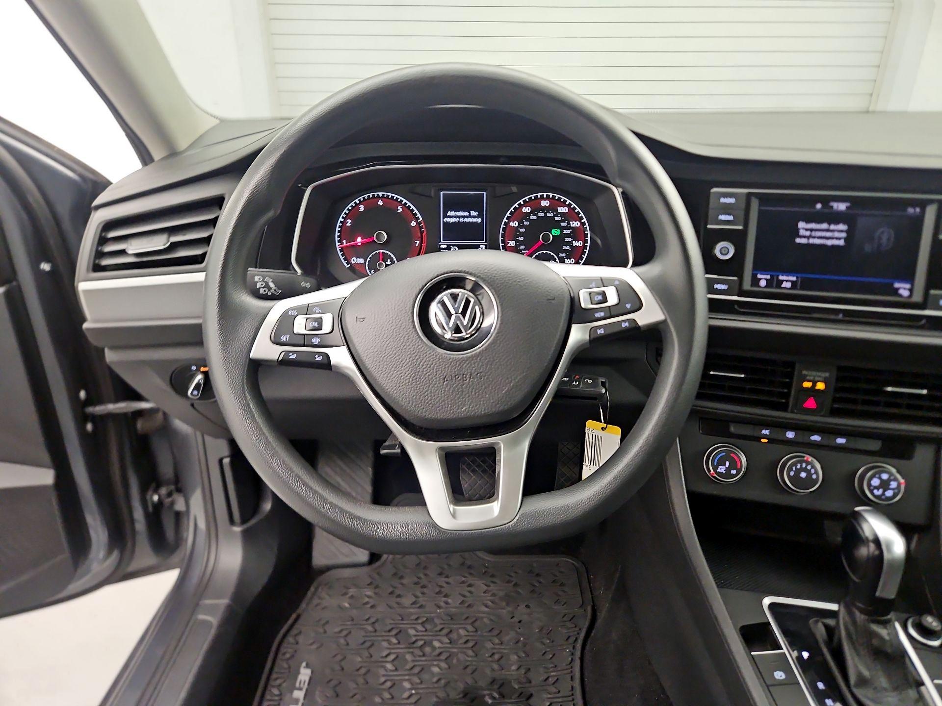 Thumbnail: 2021 Volkswagen Jetta - 10