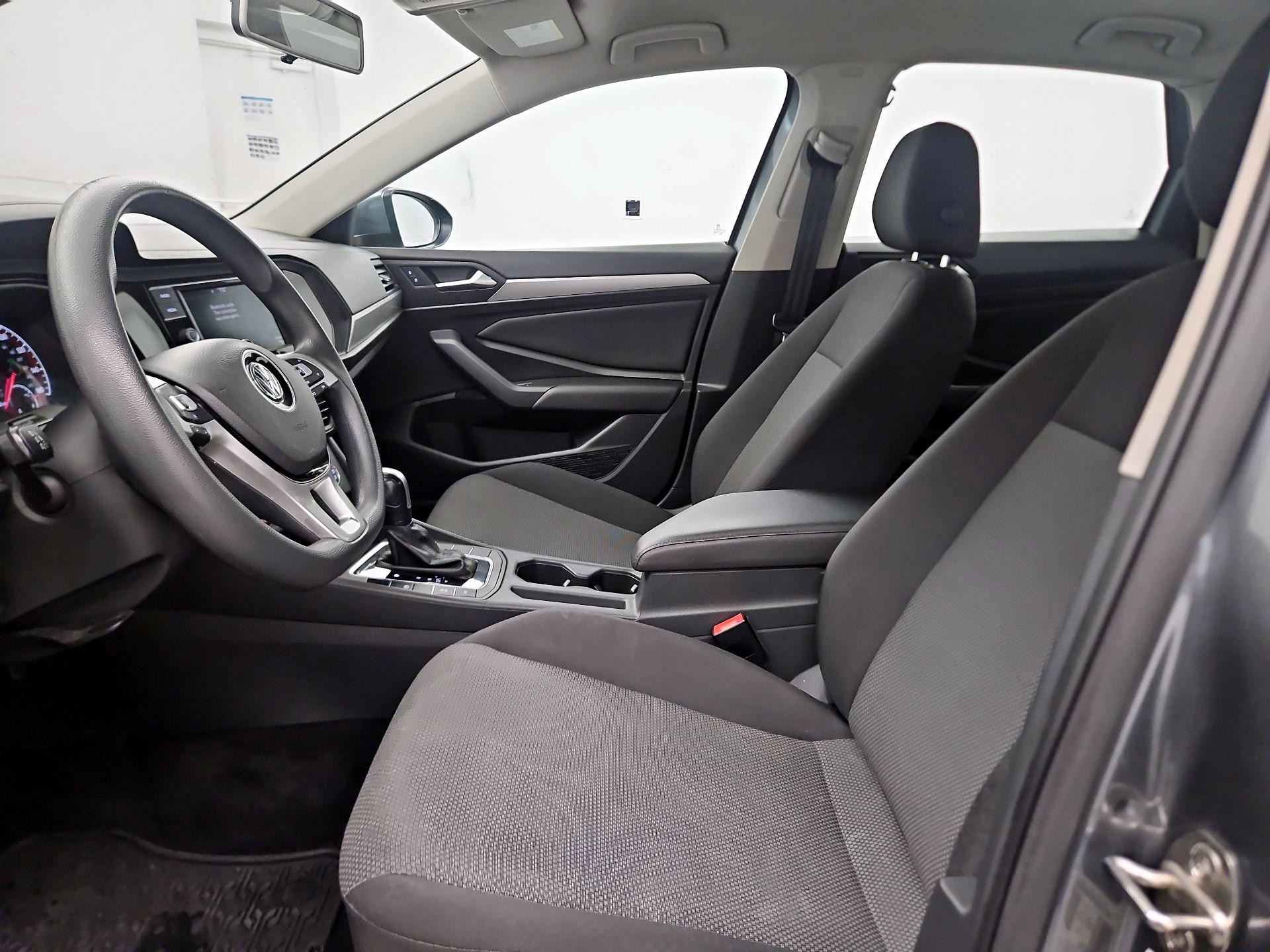 Thumbnail: 2021 Volkswagen Jetta - 11