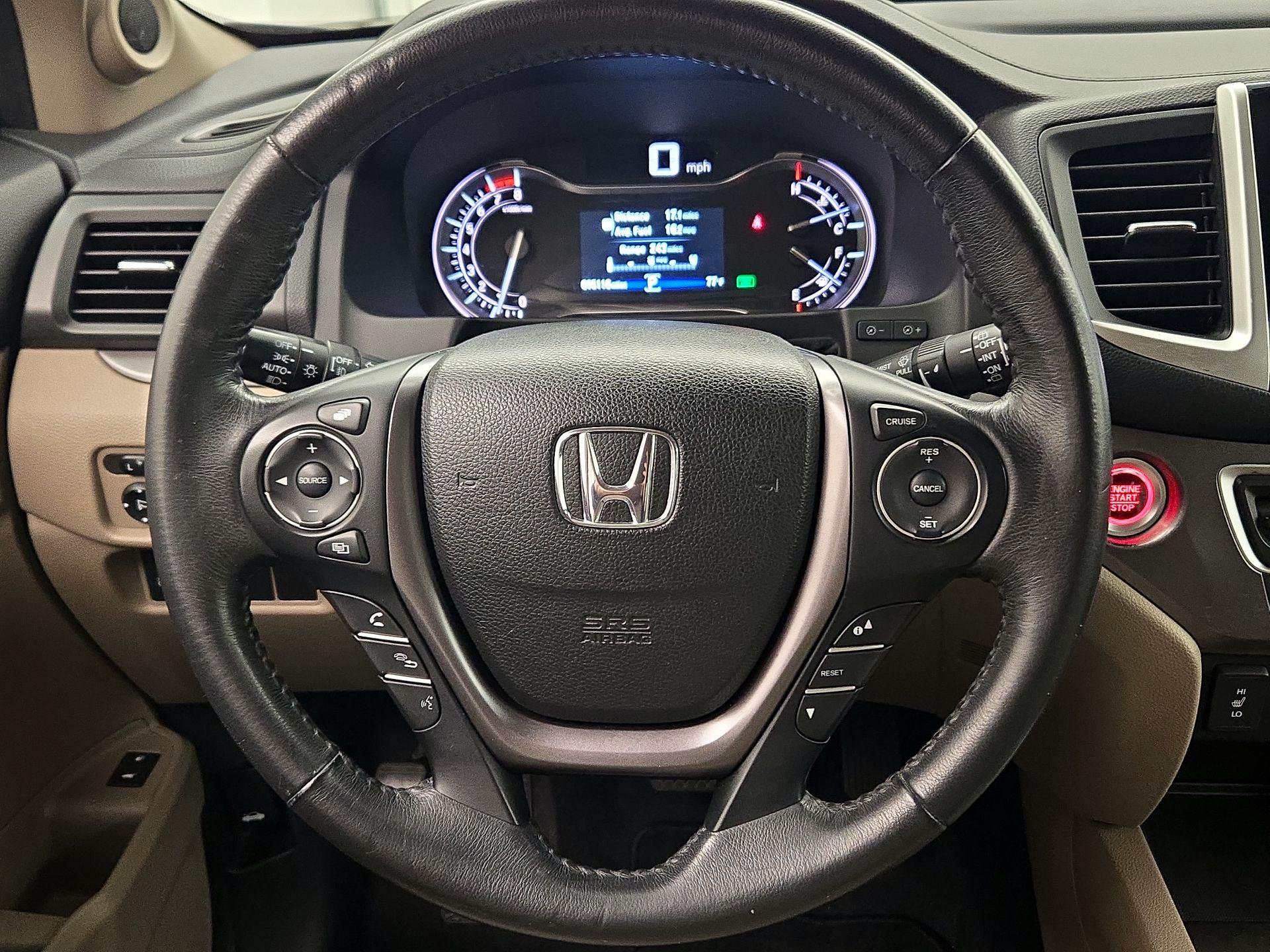 Thumbnail: 2016 Honda Pilot - 10