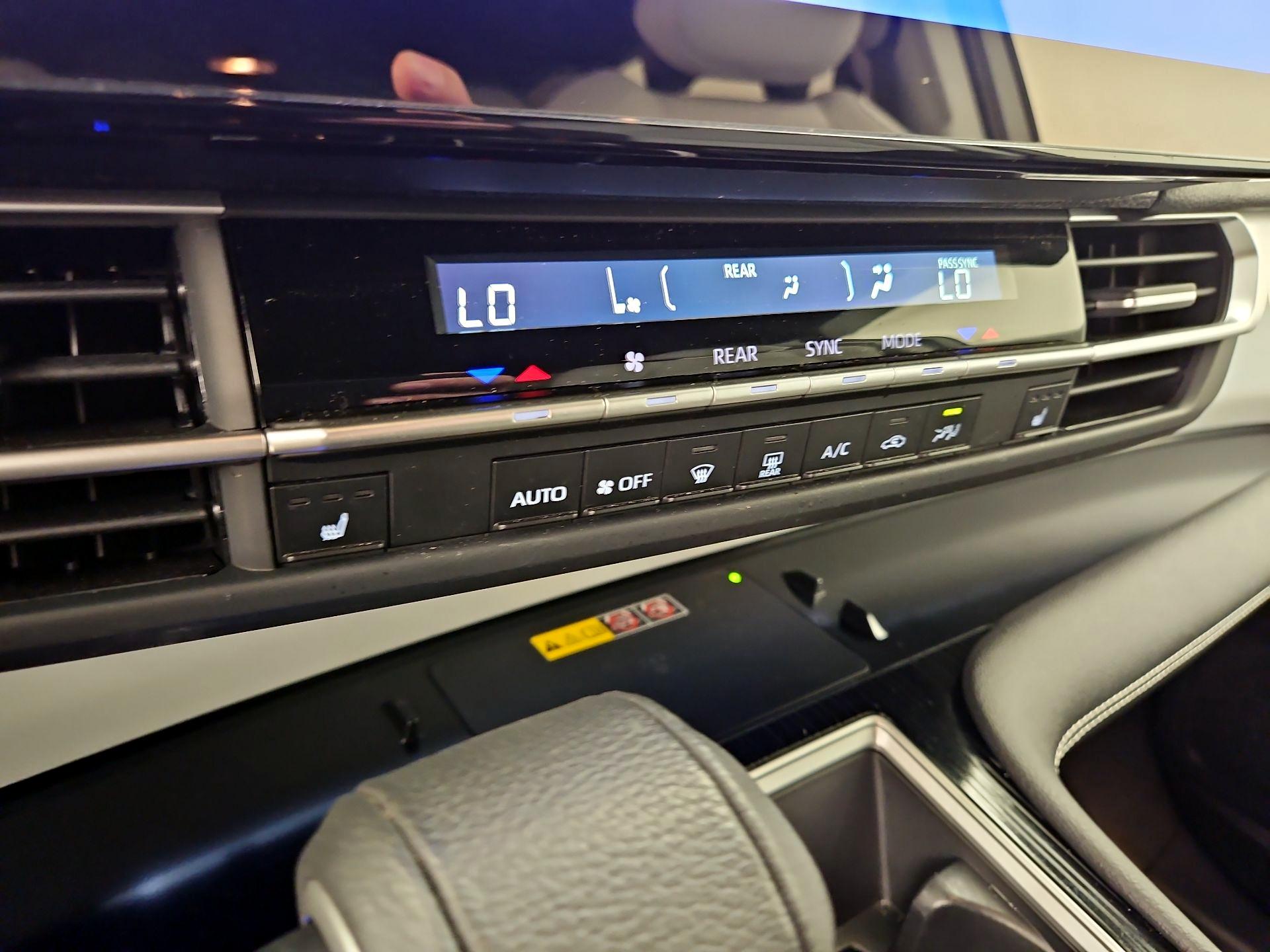 Thumbnail: 2026 Toyota Sienna - 16