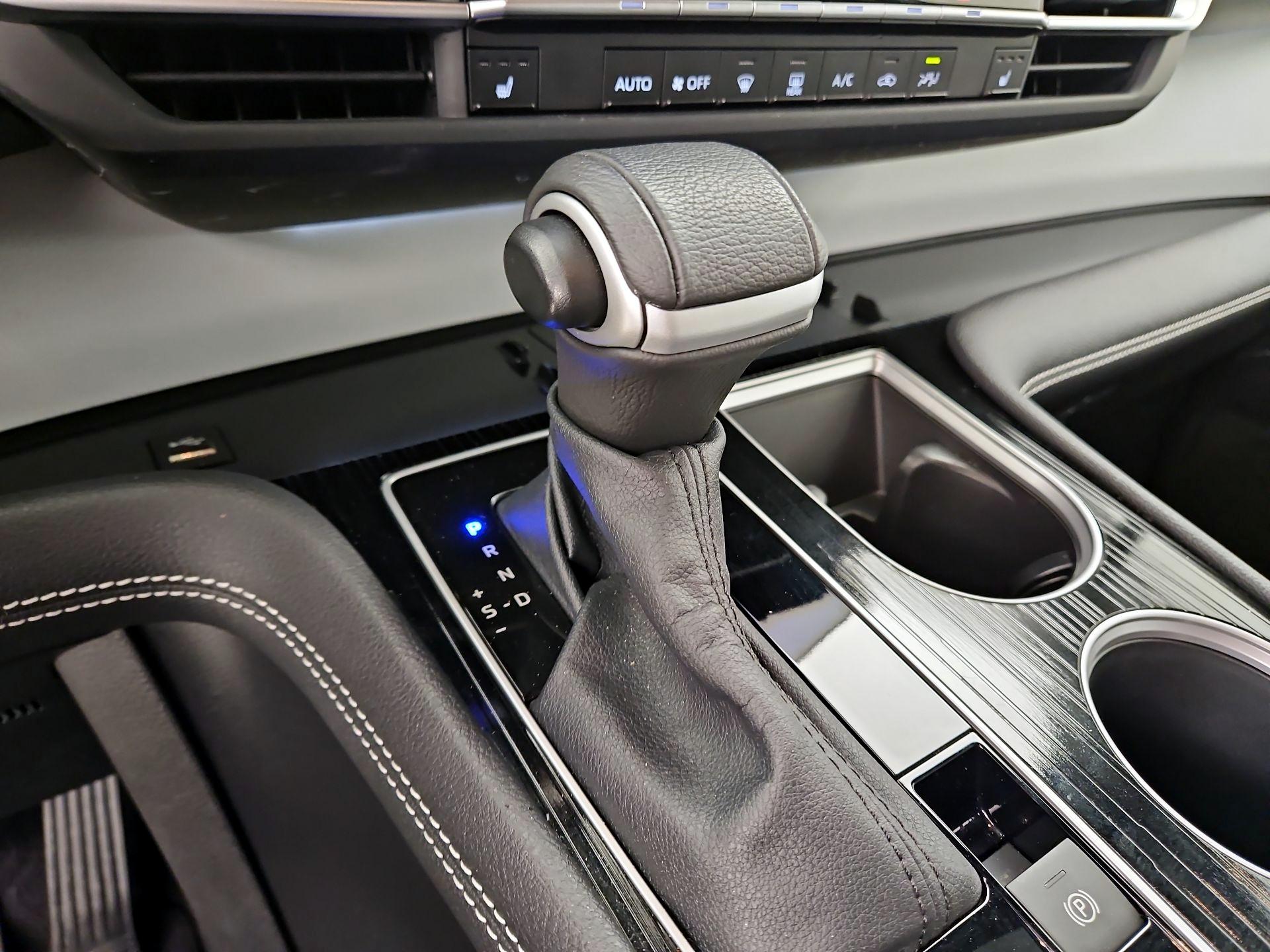 Thumbnail: 2026 Toyota Sienna - 17