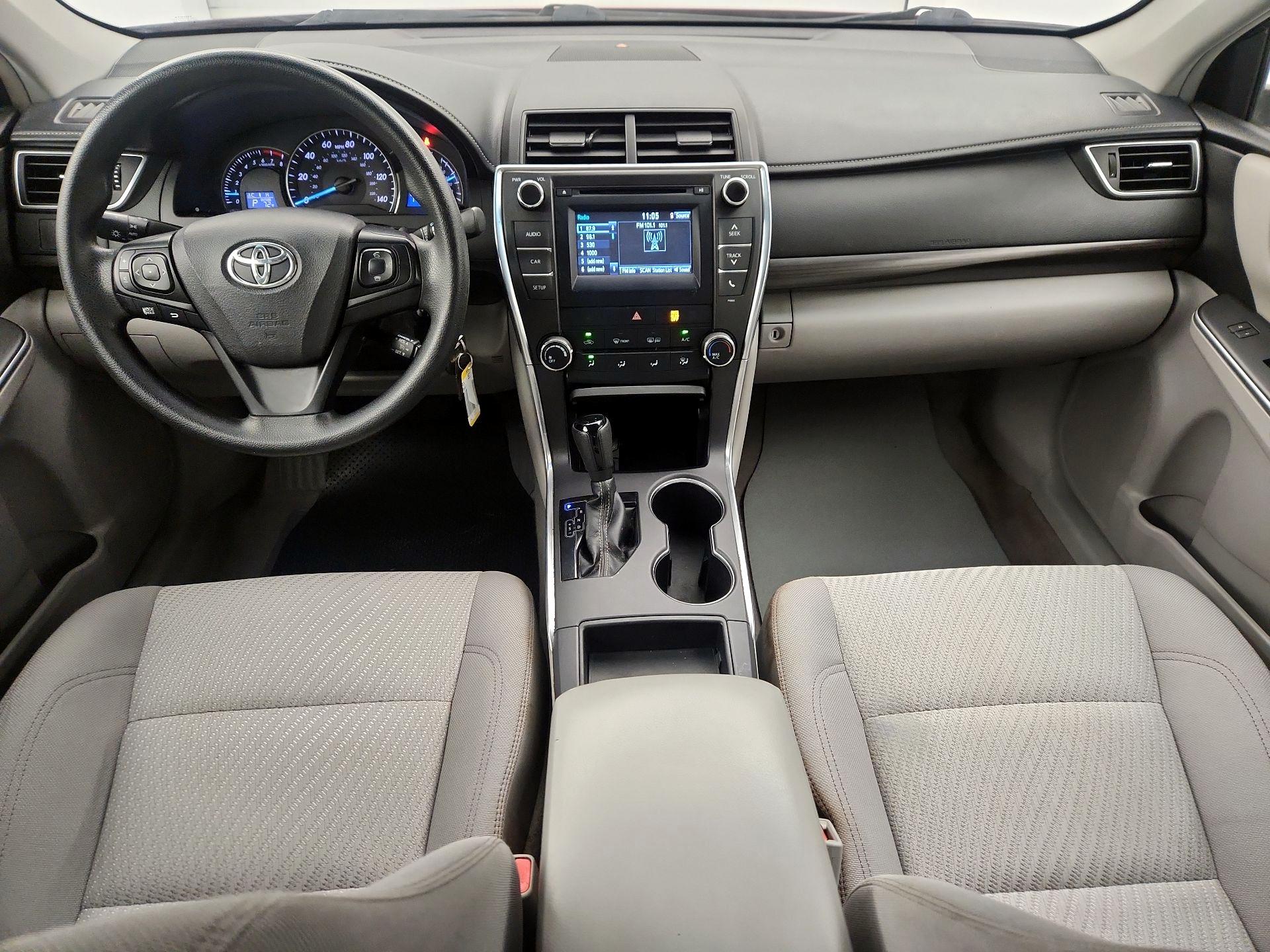 Thumbnail: 2015 Toyota Camry - 9