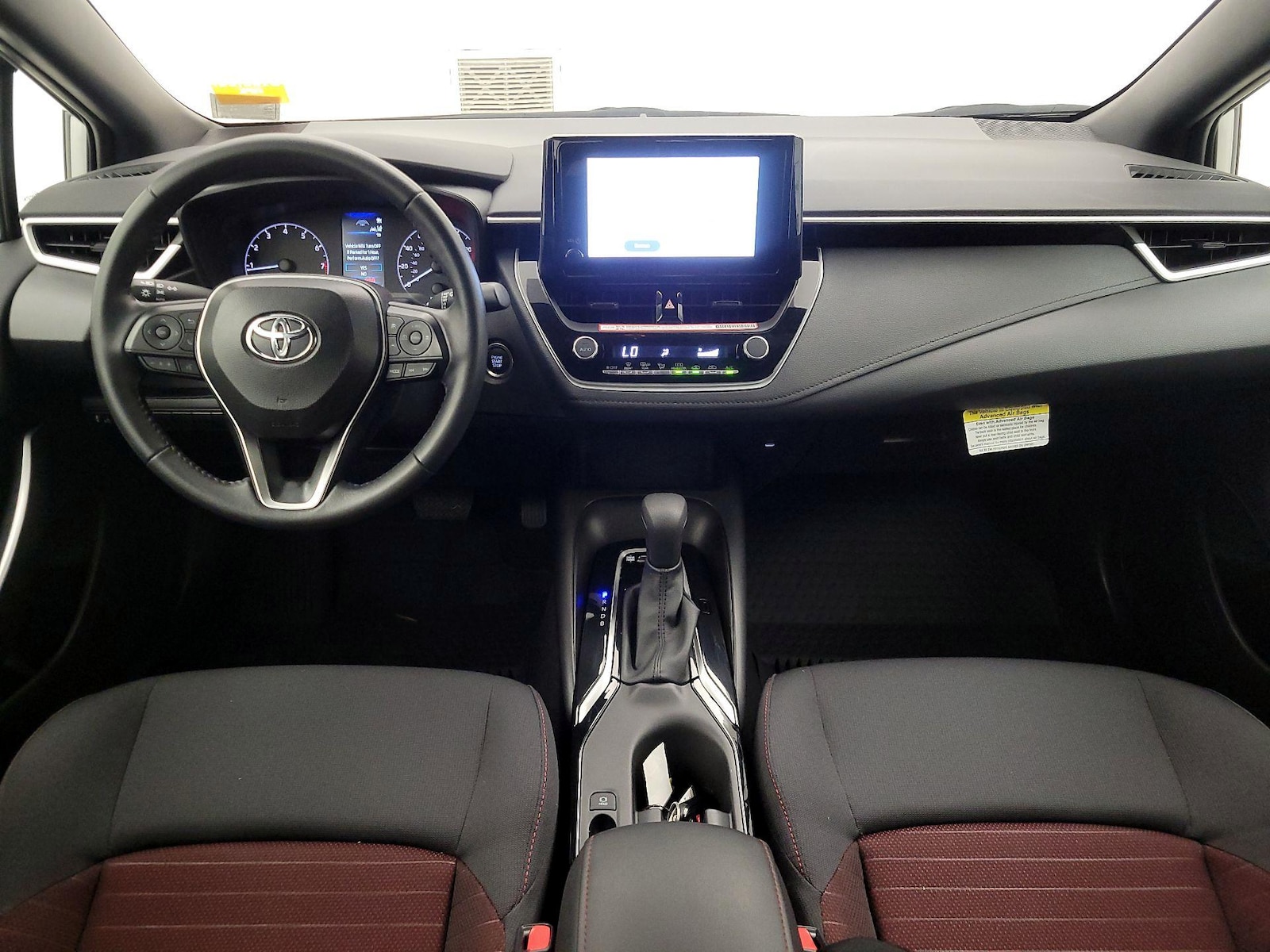 2025 Toyota Corolla SE - Photo 10
