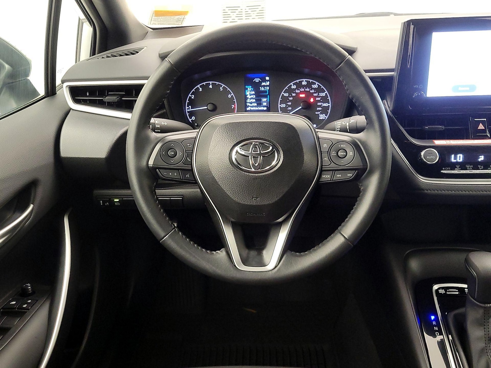 2025 Toyota Corolla SE - Photo 11