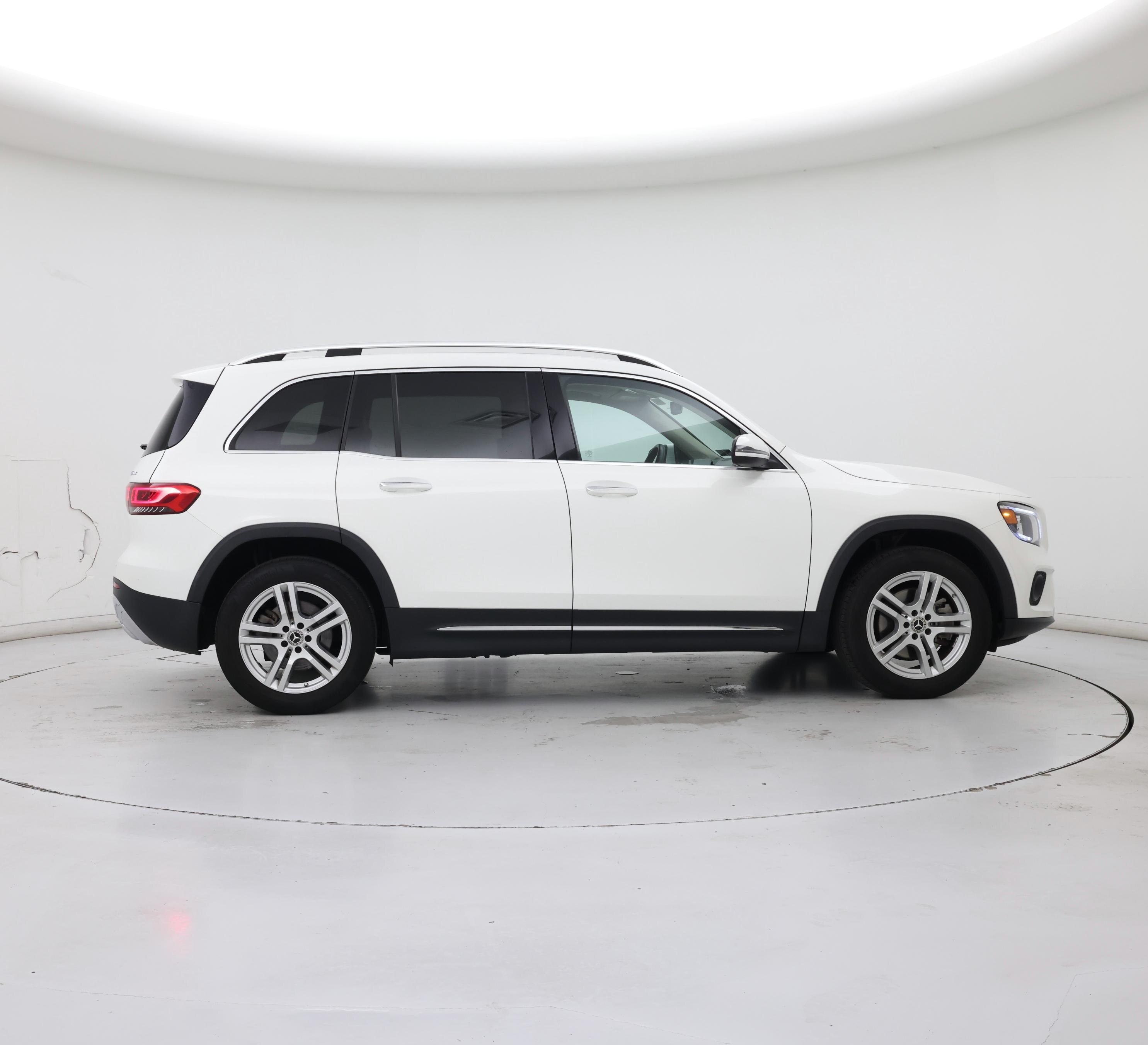 Thumbnail: 2021 Mercedes-Benz GLB - 7