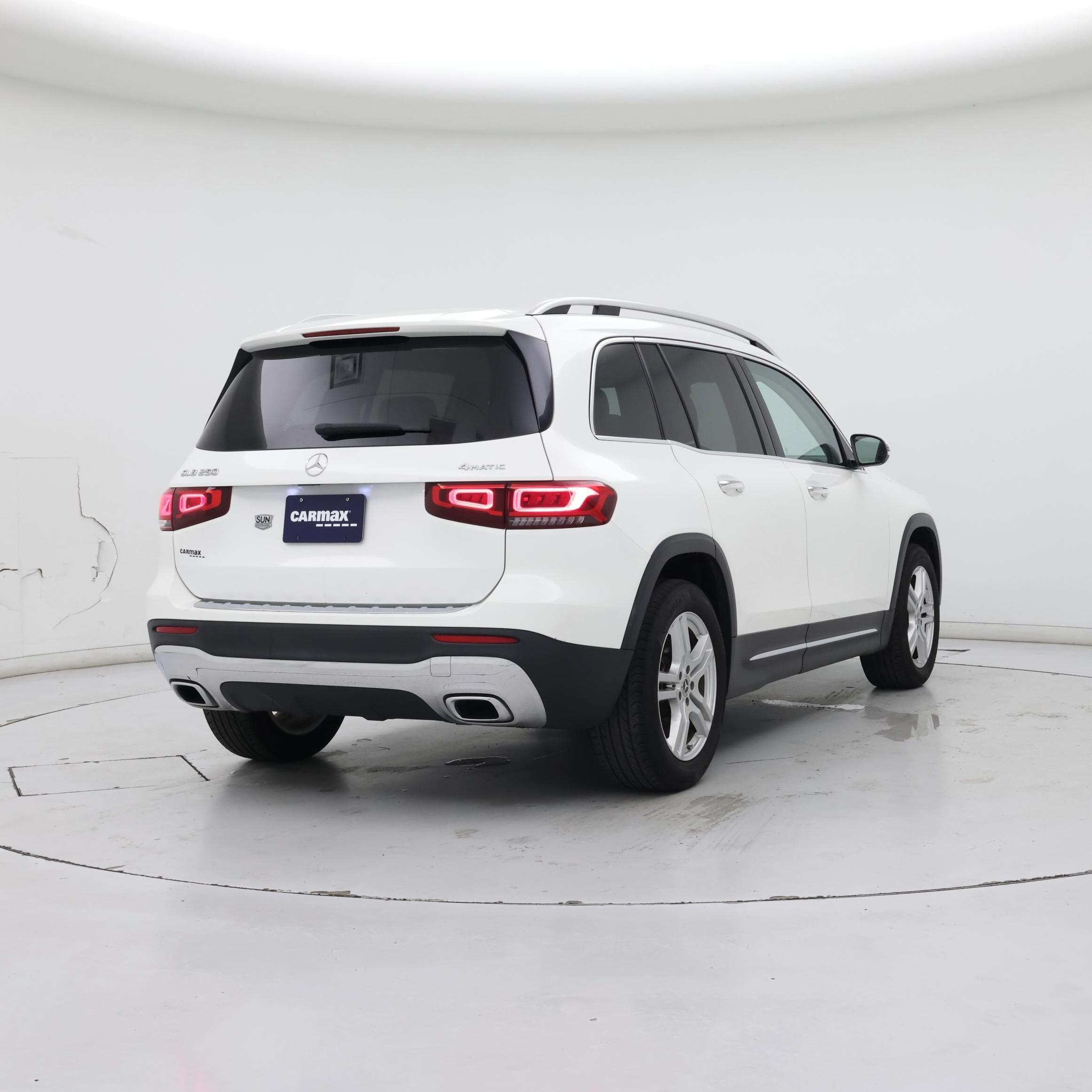 Thumbnail: 2021 Mercedes-Benz GLB - 8