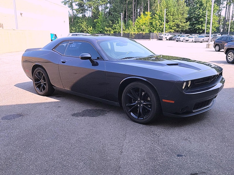 2016 Dodge Challenger SXT Plus